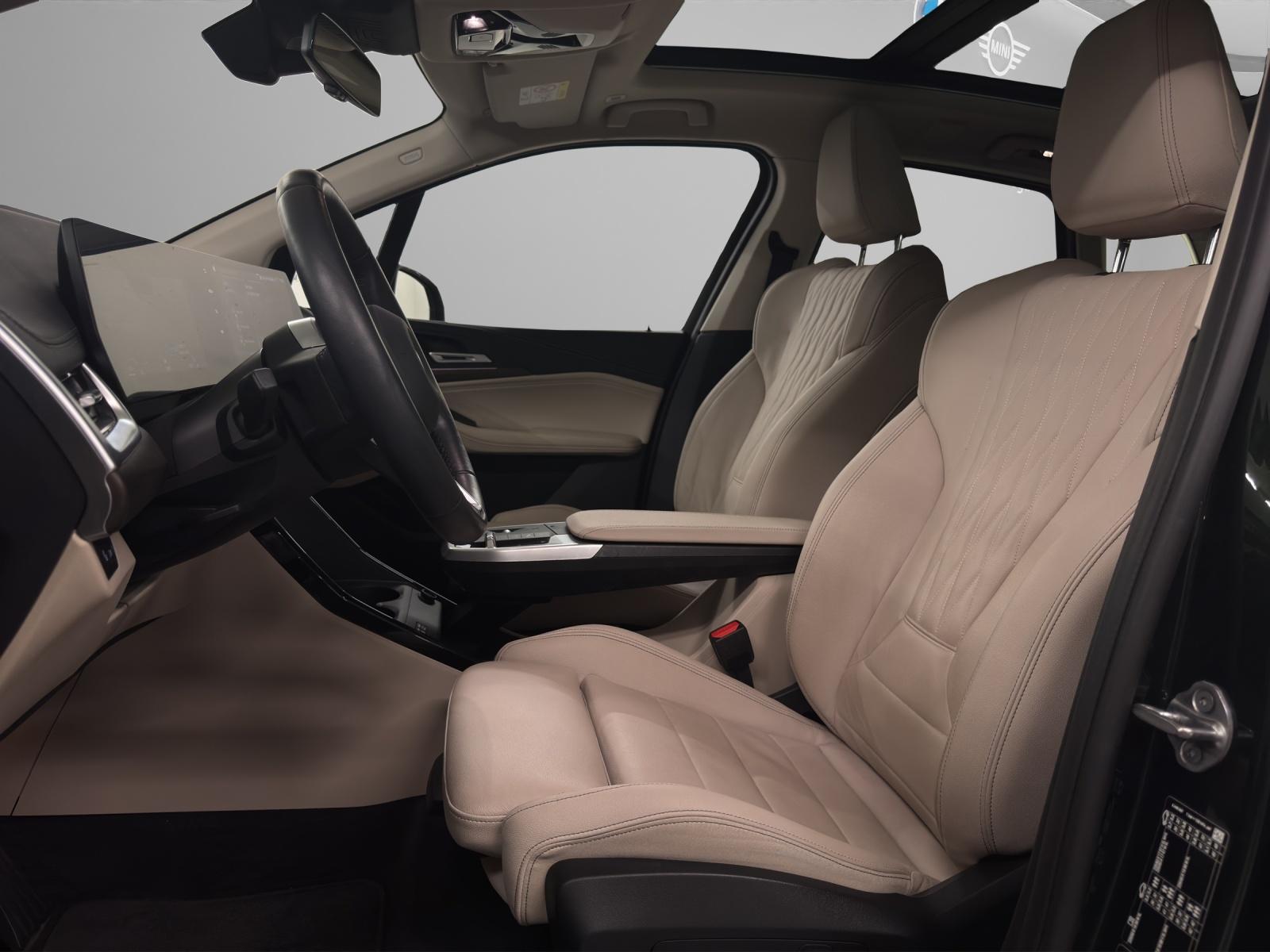 BMW Active Tourer 223i xDrive-image-10