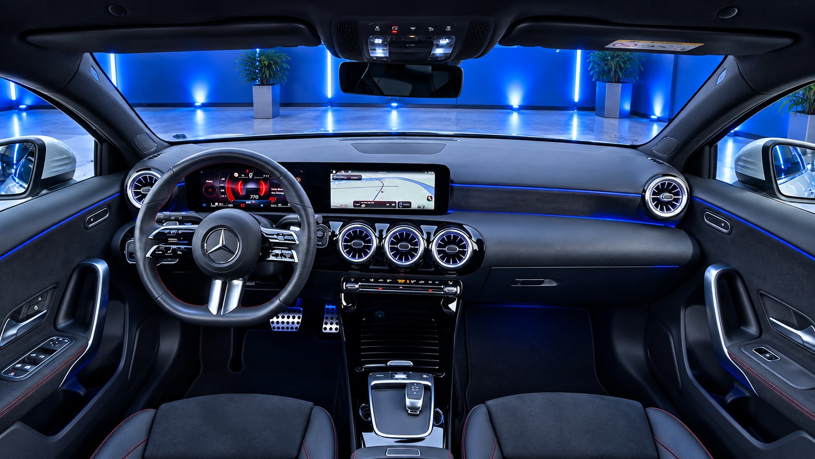 MERCEDES-BENZ A 250 4Matic 8G-DCT-image-13