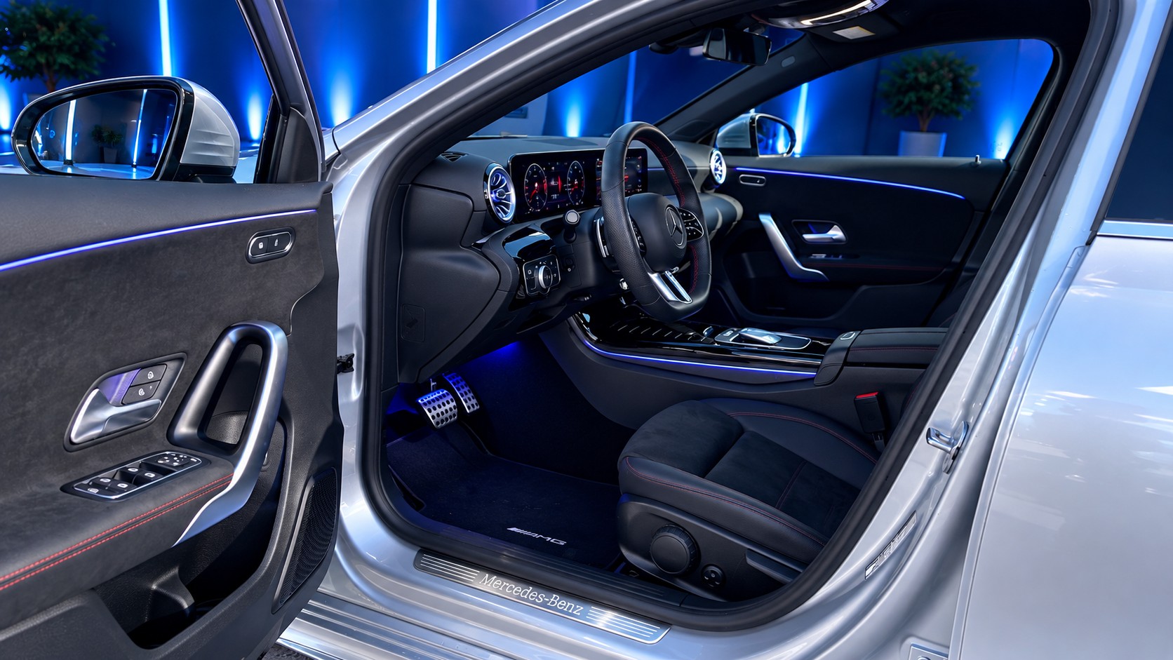 MERCEDES-BENZ A 250 4Matic 8G-DCT-image-8