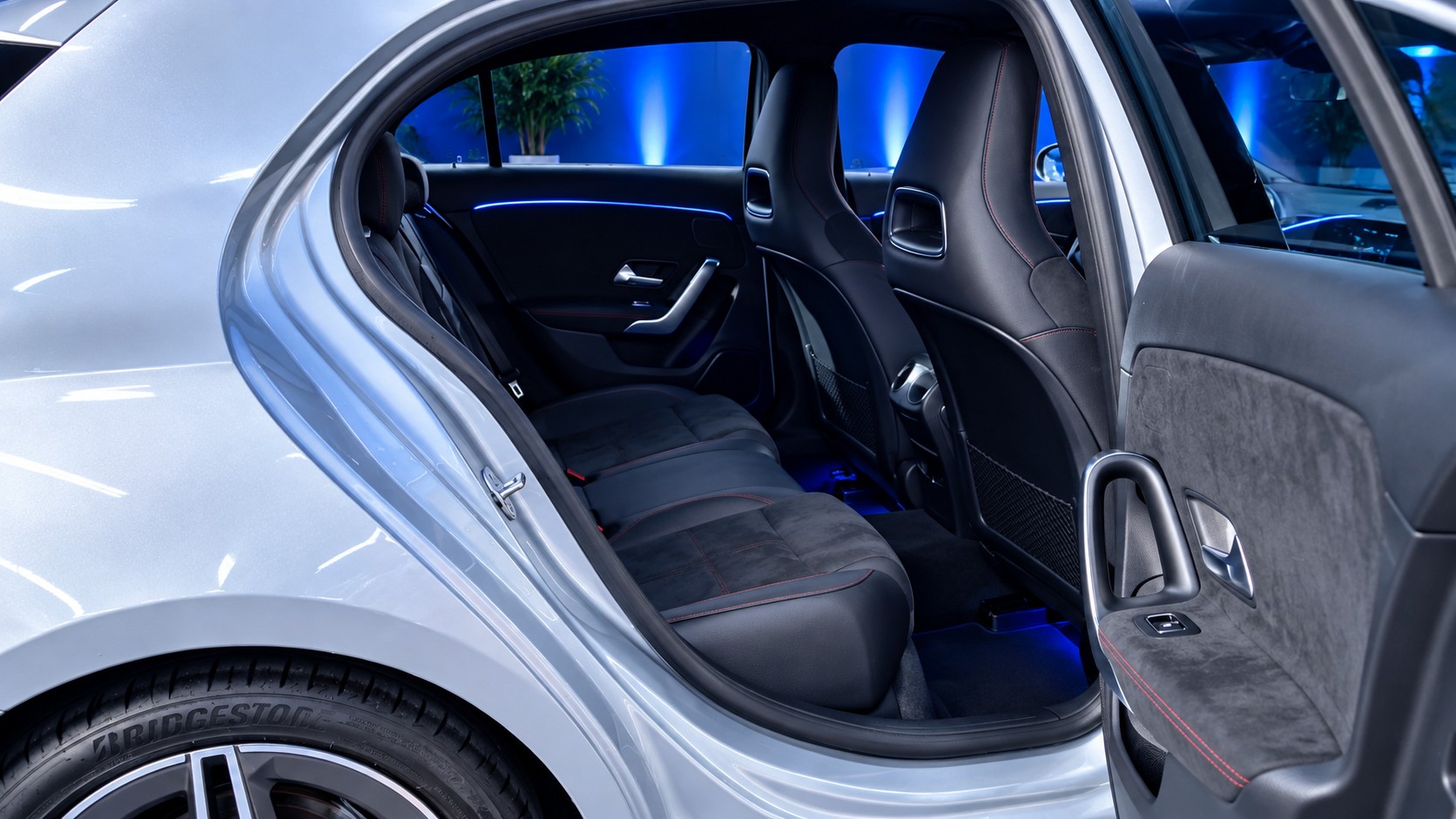 MERCEDES-BENZ A 250 4Matic 8G-DCT-image-10