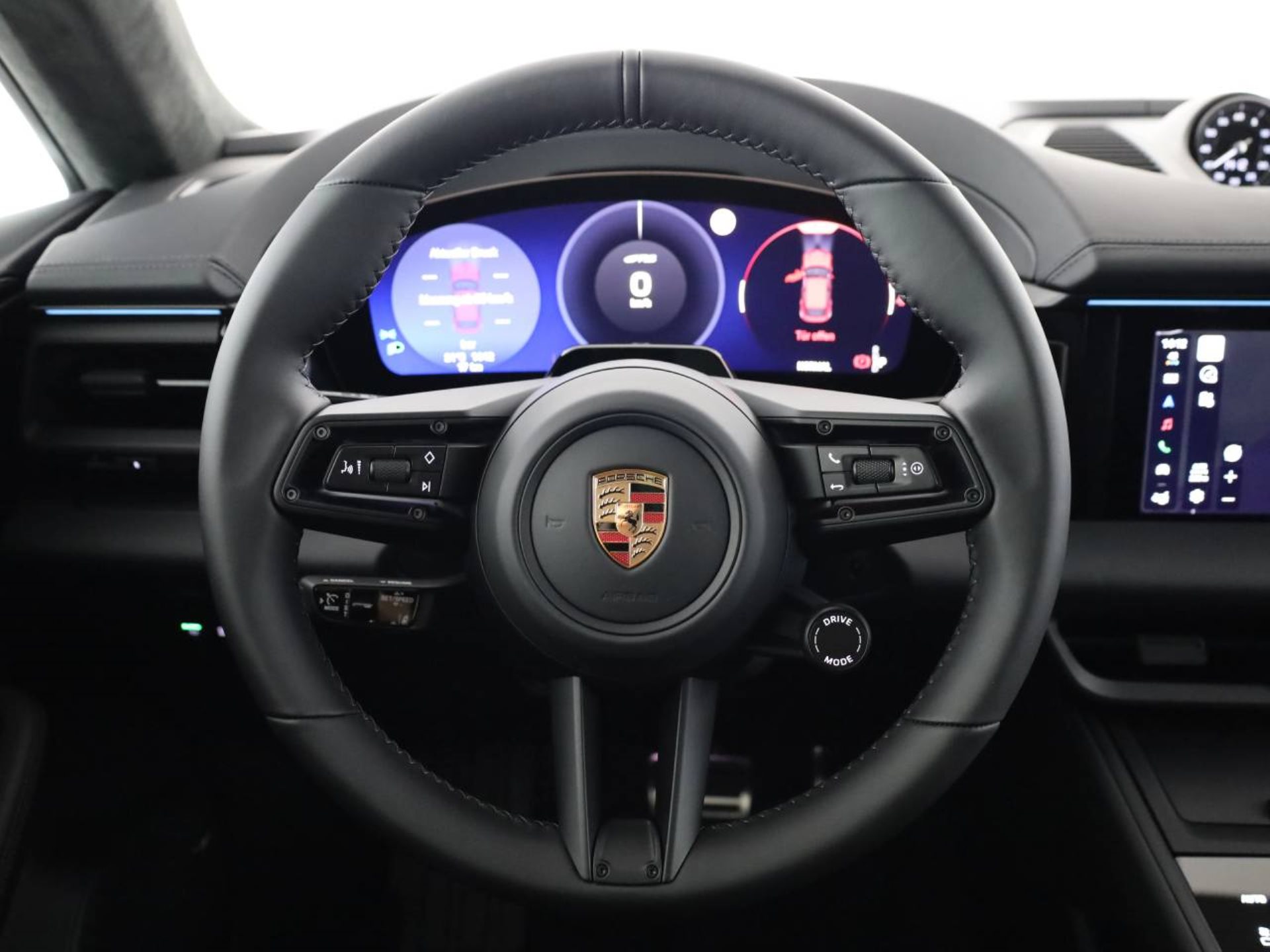 PORSCHE Macan GTS-image-9