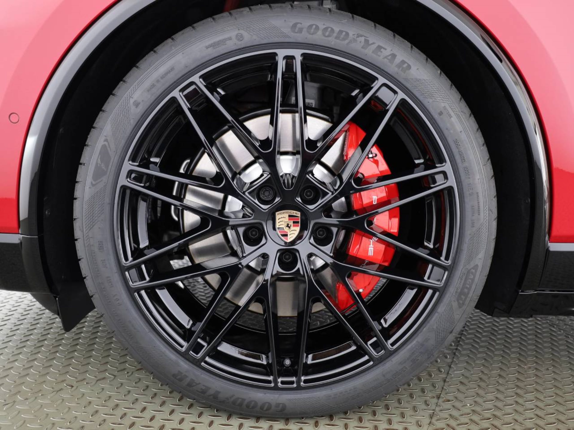 PORSCHE Macan GTS-image-8