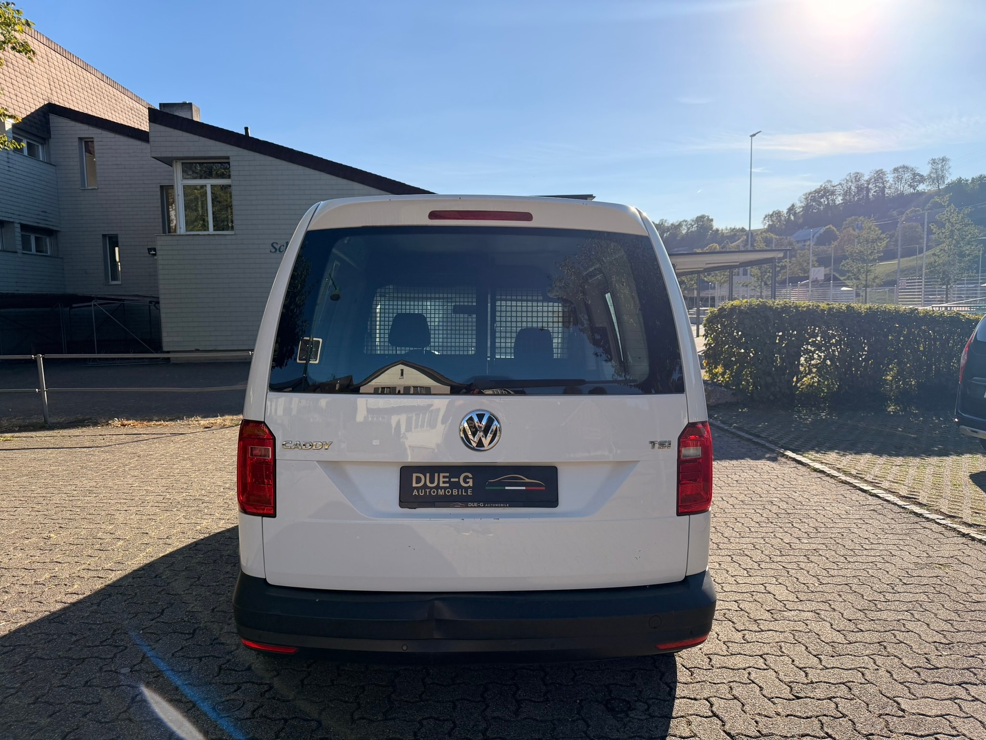 VW Caddy 1.2 TSI Entry BlueMotion Technology-image-3