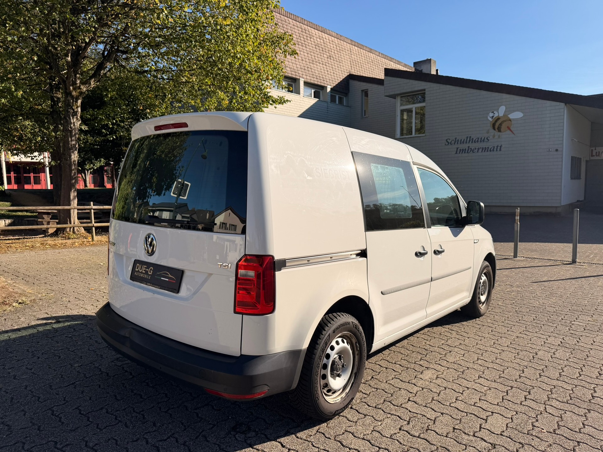 VW Caddy 1.2 TSI Entry BlueMotion Technology-image-4