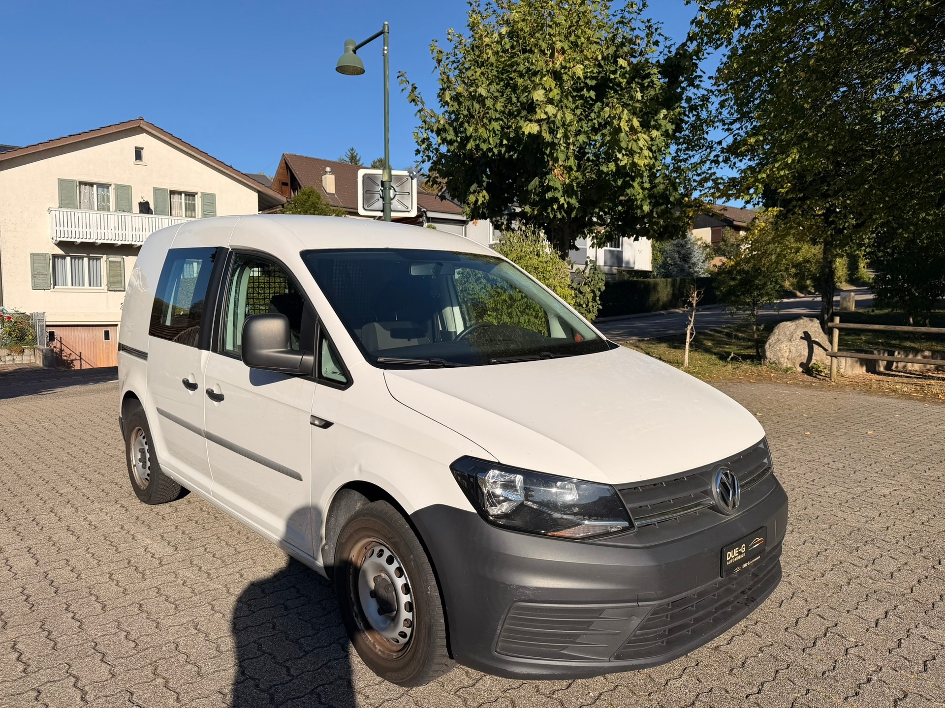 VW Caddy 1.2 TSI Entry BlueMotion Technology-image-6