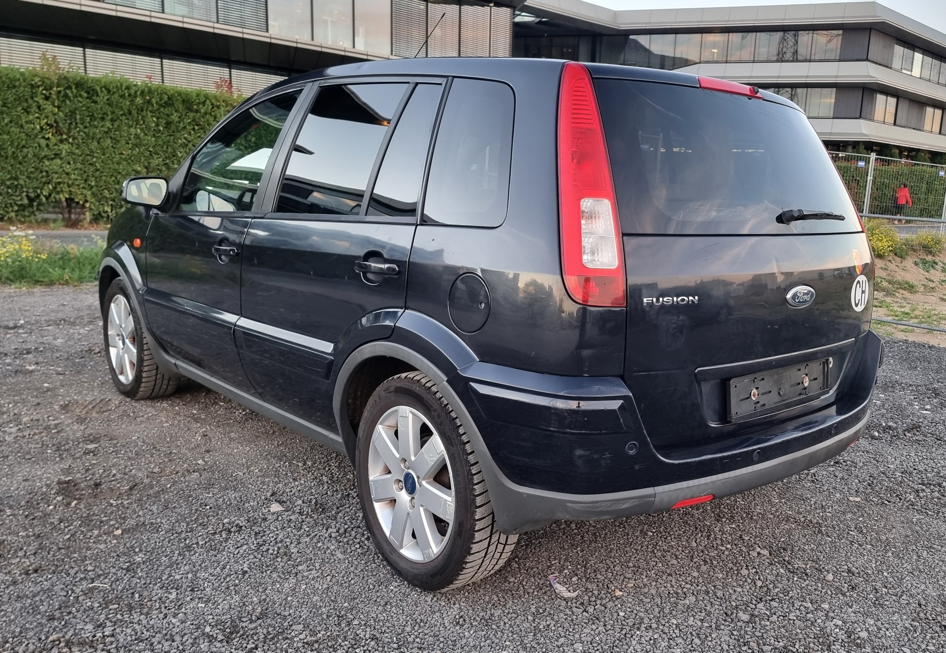 FORD Fusion 1.6 16V Plus-image-4