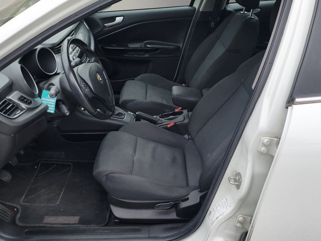 ALFA ROMEO Giulietta 1.4 TB-image-2