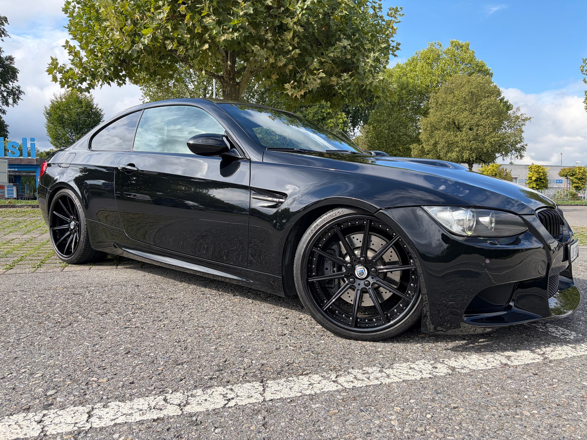 BMW M3-image-1