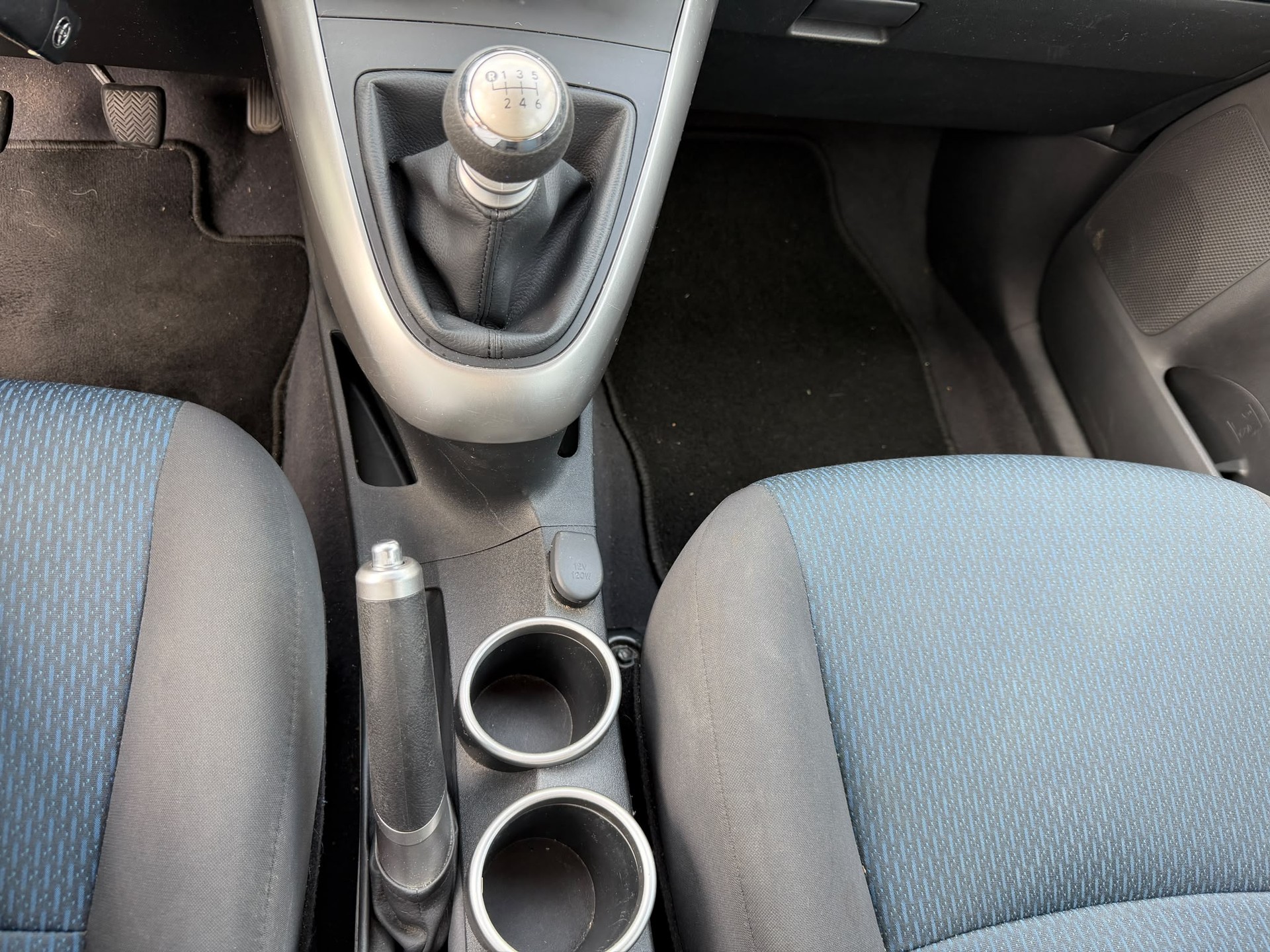 TOYOTA Verso 2.0 D-4D Trend 7P-image-9