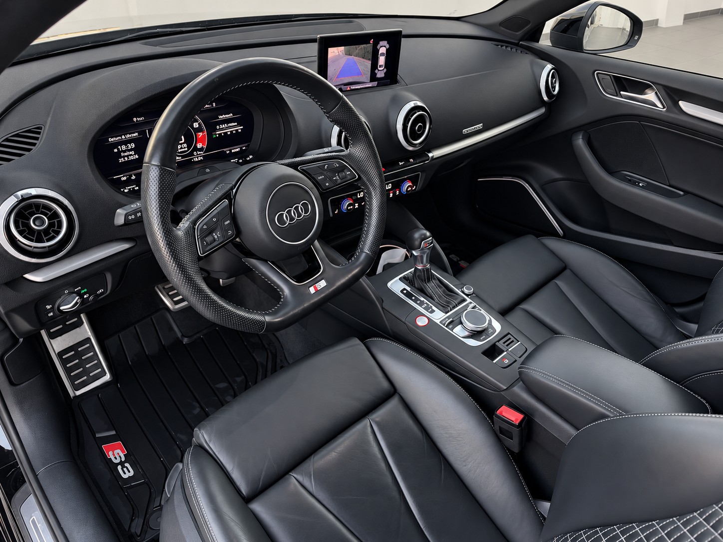 AUDI S3 Limousine 2.0 TFSI quattro S-tronic *ABT Tuning 370PS*CH-Fahrzeug*Facelift*-image-3