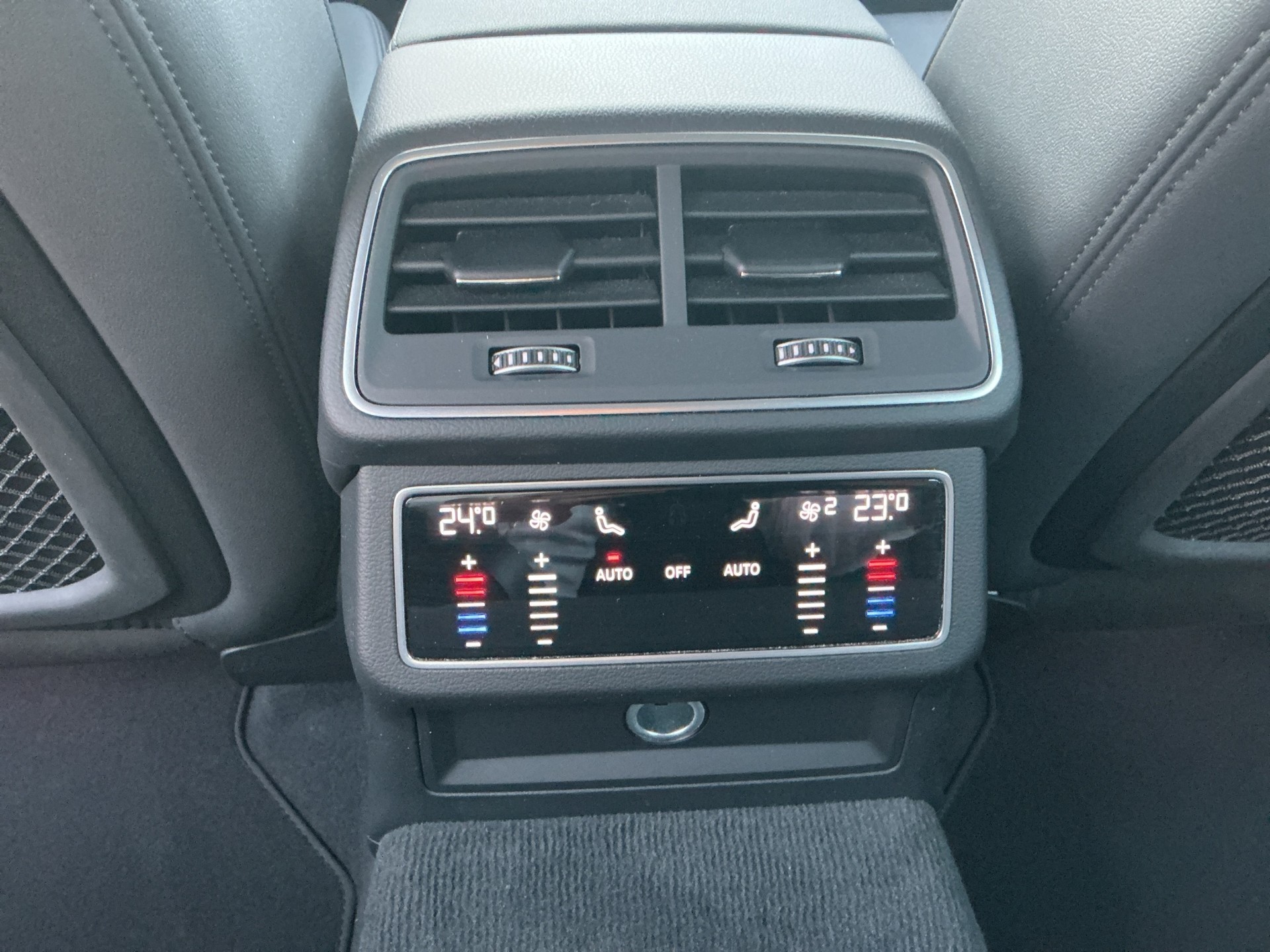 AUDI A6 Avant 45 TFSI Design S-tronic-image-13