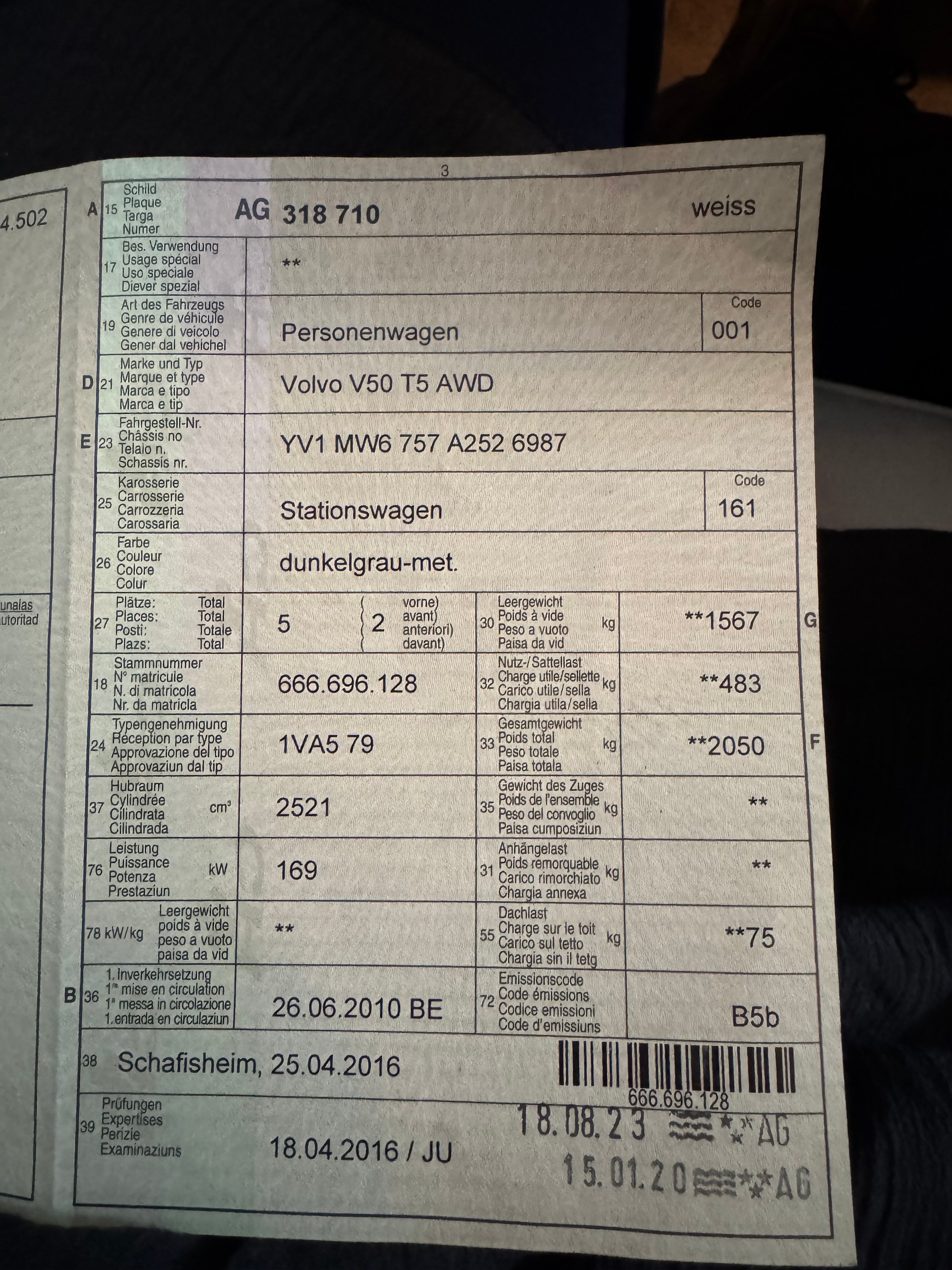 VOLVO 2.5 T5 Momentum AWD-image-14