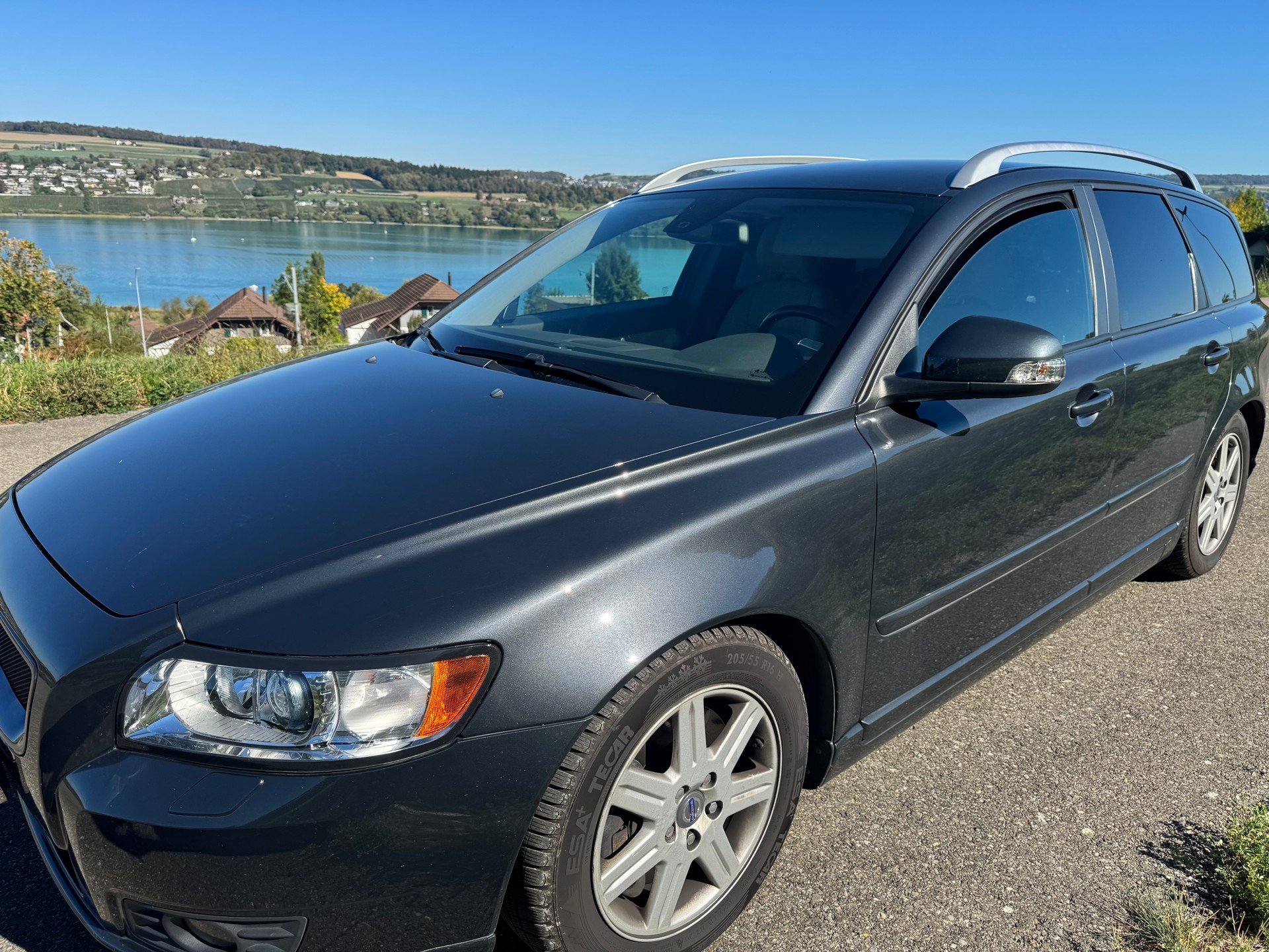 VOLVO 2.5 T5 Momentum AWD-image-5