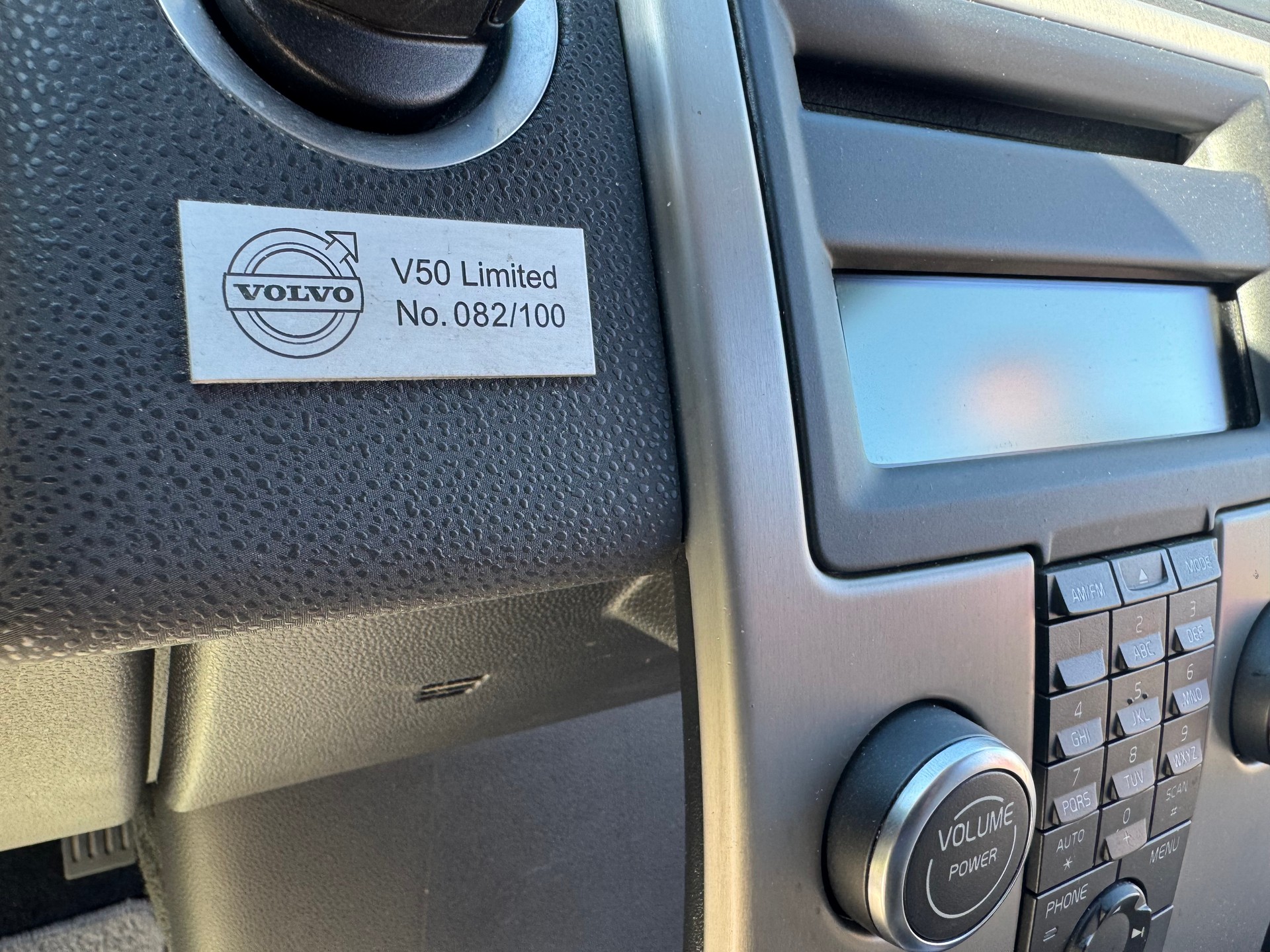 VOLVO 2.5 T5 Momentum AWD-image-8