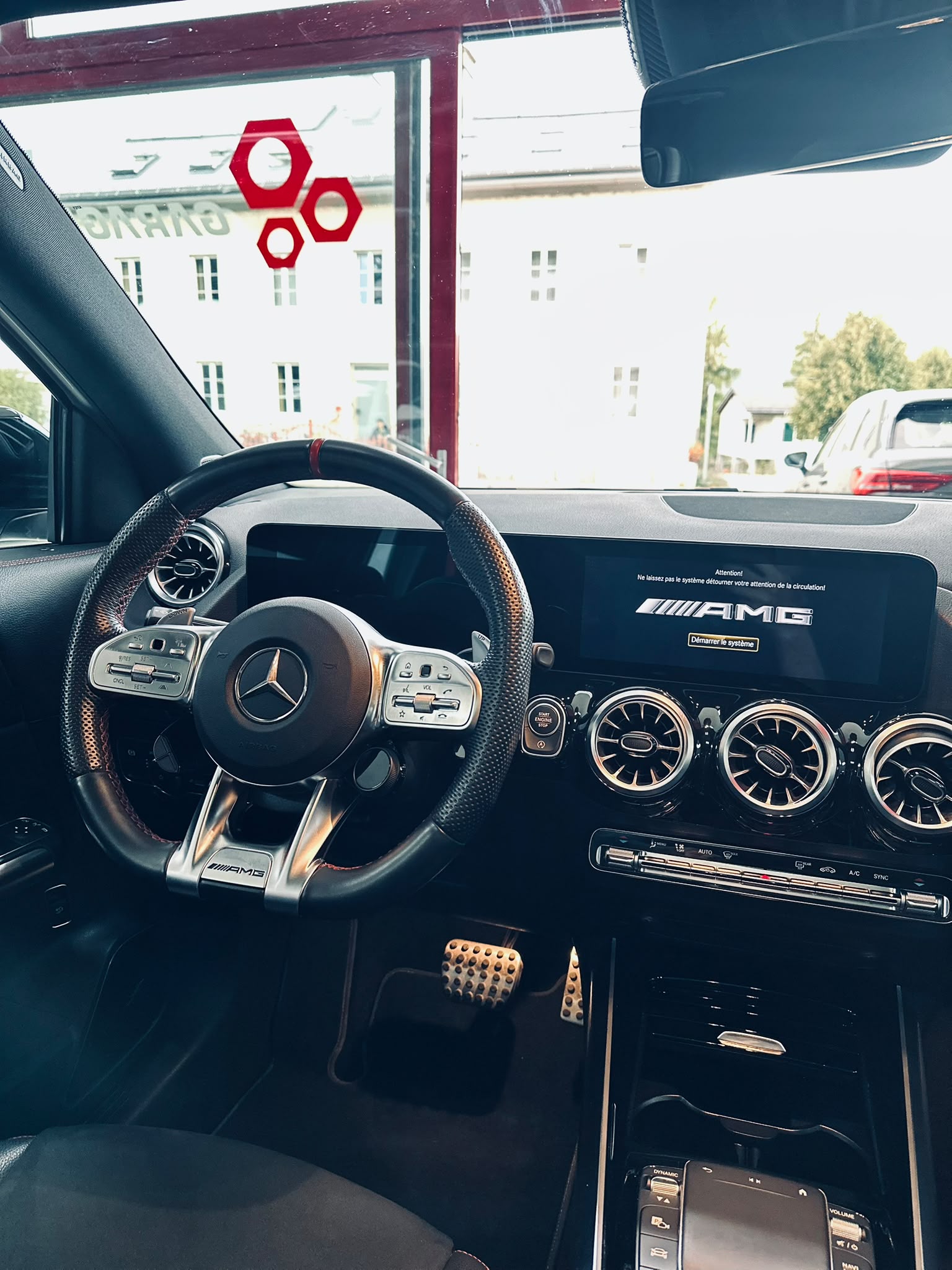 MERCEDES-BENZ GLA 35 AMG 4Matic 8G-Speedshift DCT-image-6