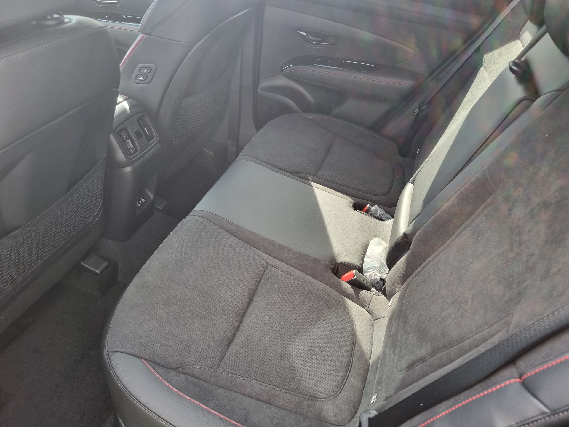 HYUNDAI Tucson 1.6 TGDI HEV N-Line 4WD-image-8