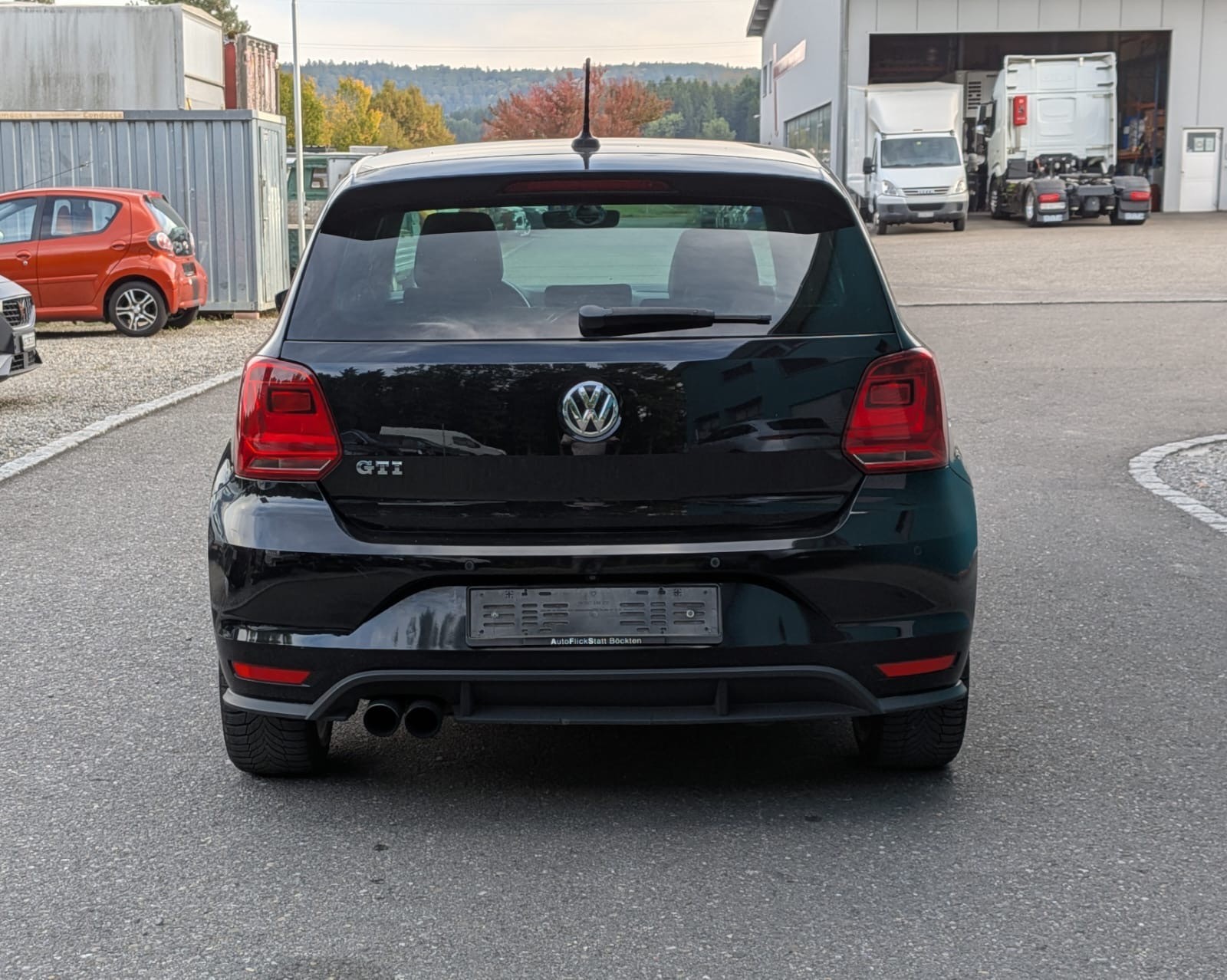 VW Polo 1.8 TSI GTI-image-4