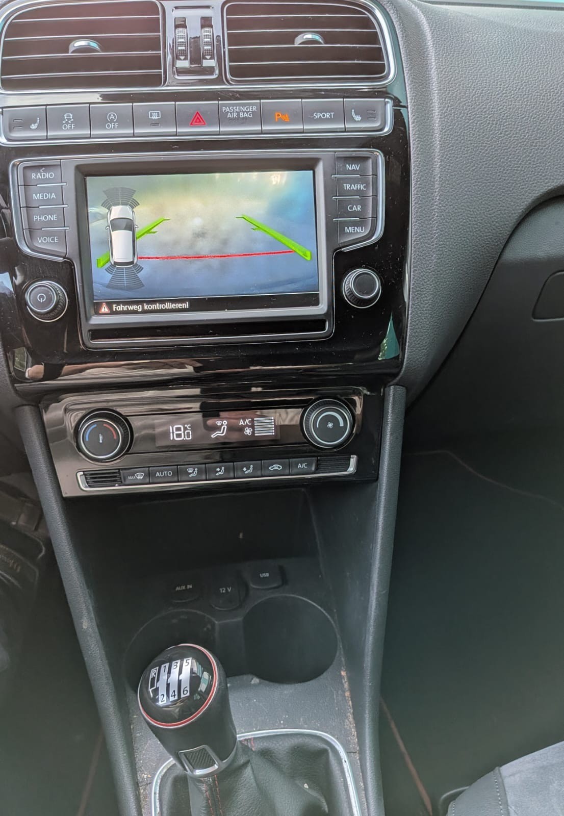 VW Polo 1.8 TSI GTI-image-10