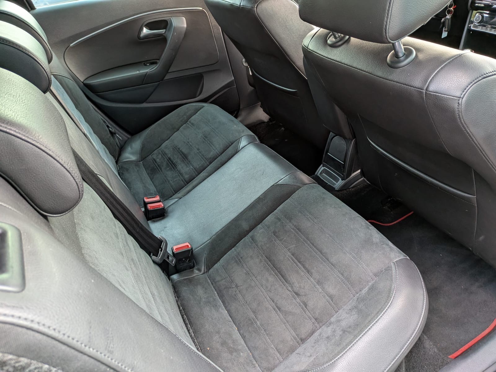 VW Polo 1.8 TSI GTI-image-9