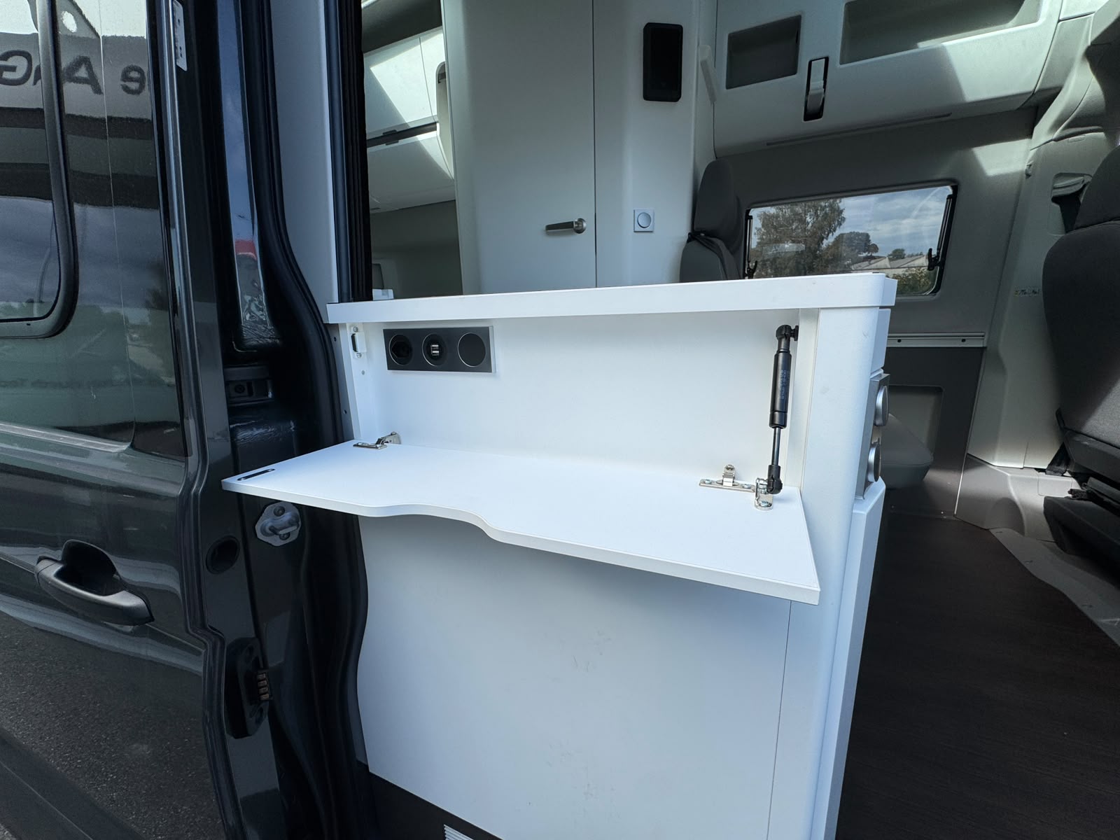 VW Grand California 600 2.0 BI-TDI 4 Motion / 4x4 mit Diffsperre-image-7