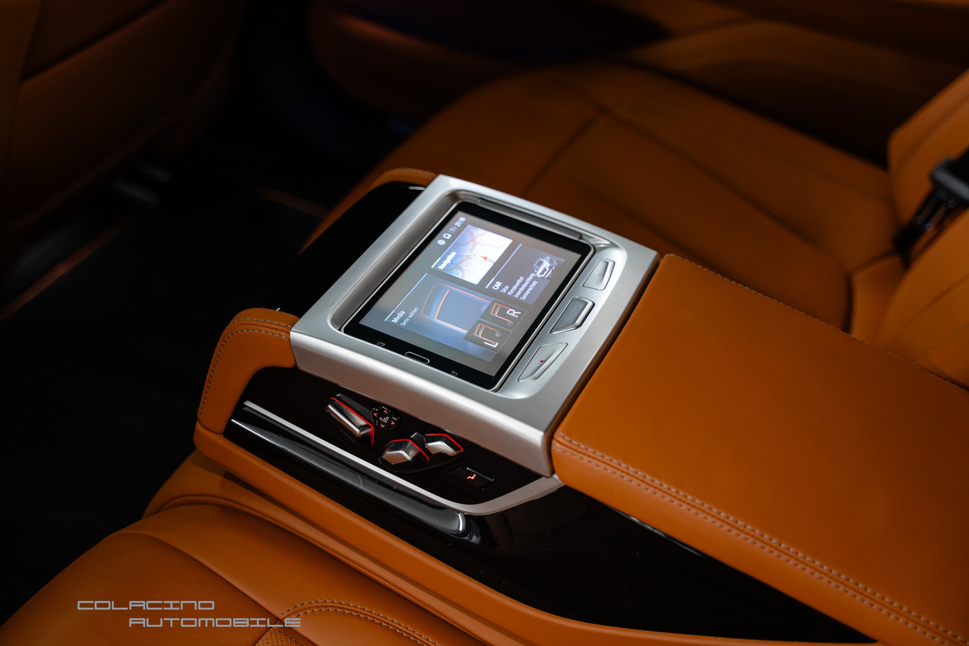 BMW-ALPINA B7 L BiTurbo 4.4 V8 xDrive Switch-Tronic-image-13