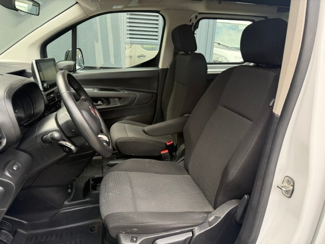 FIAT Doblo 1.5 BlueHDi L2 Crew Cab-image-4