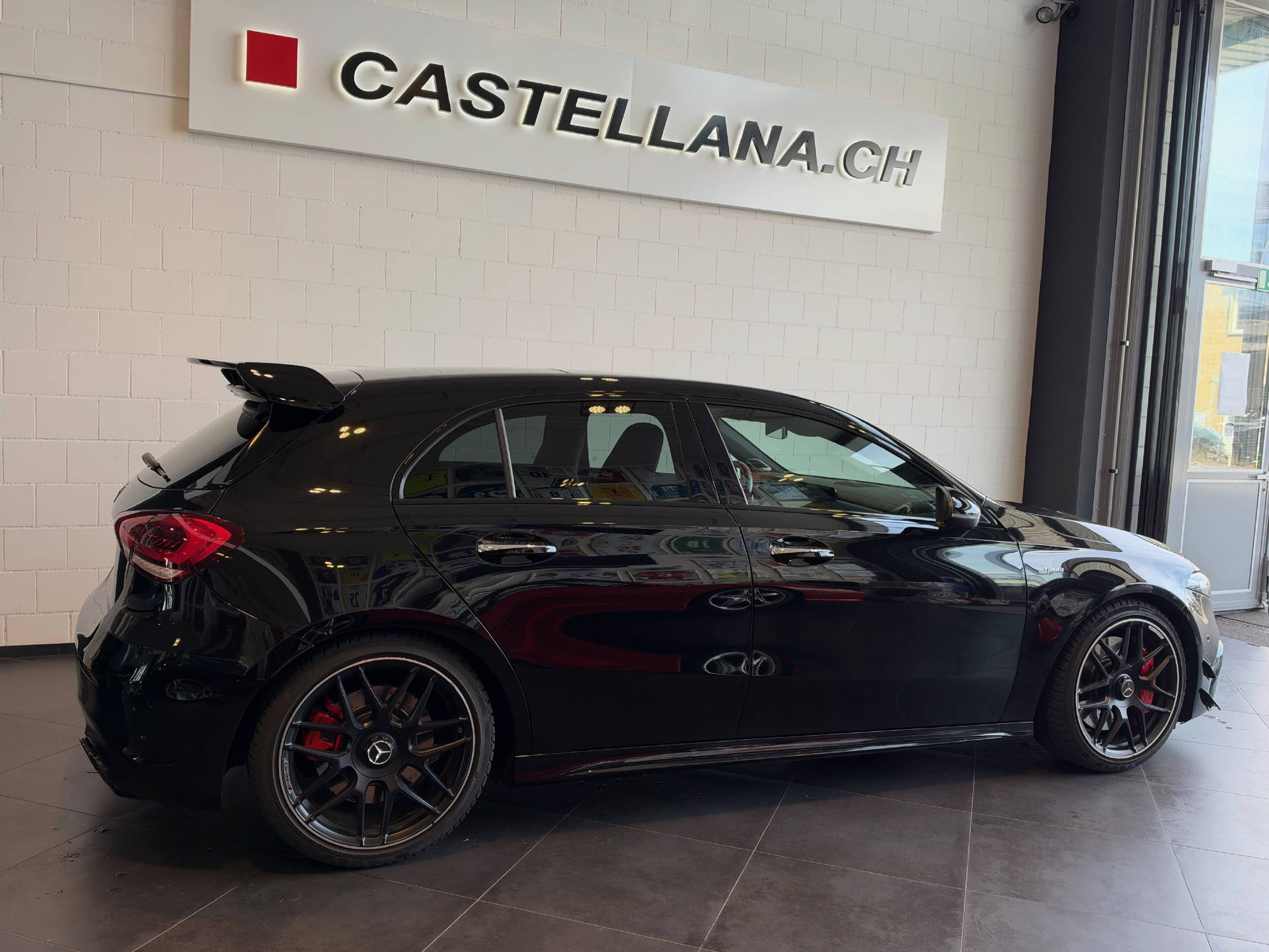 MERCEDES-BENZ A 45 S AMG 4matic+-image-2