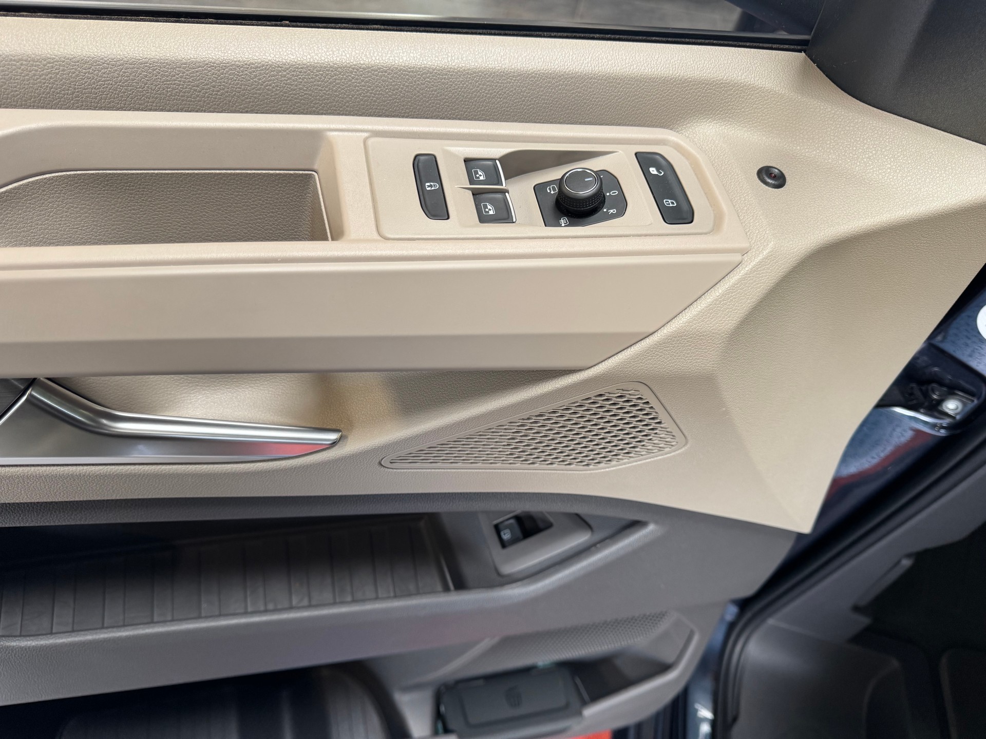 VW California eHybrid Ocean Liberty 4Motion-image-13