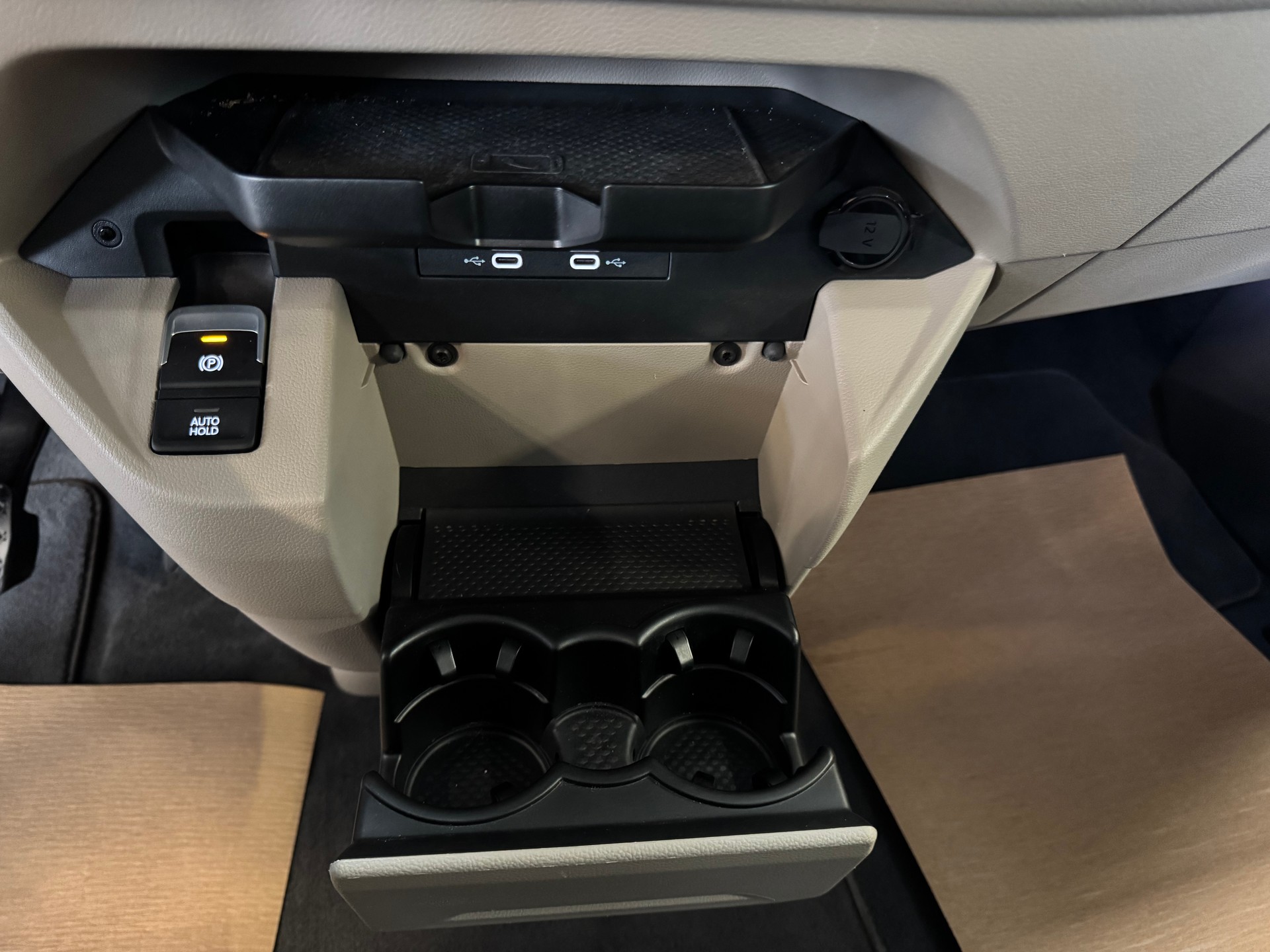 VW California eHybrid Ocean Liberty 4Motion-image-17