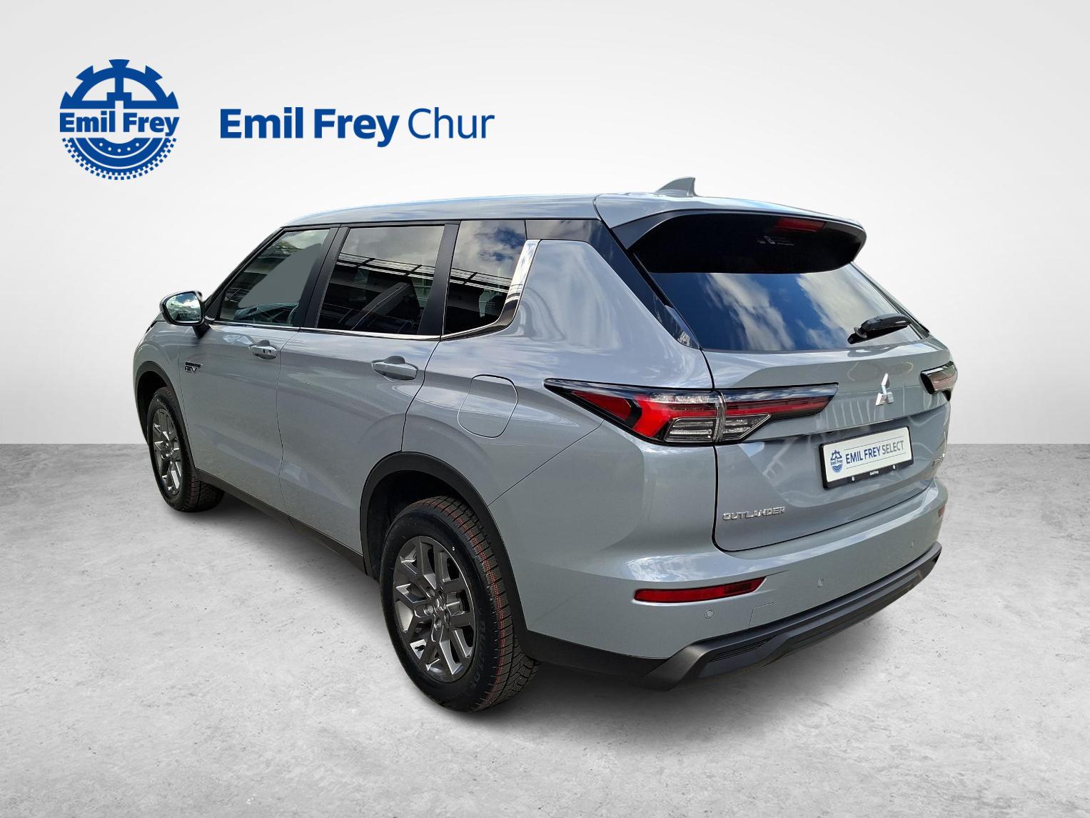 MITSUBISHI Outlander 2.4 PHEV Invite 4x4-image-2
