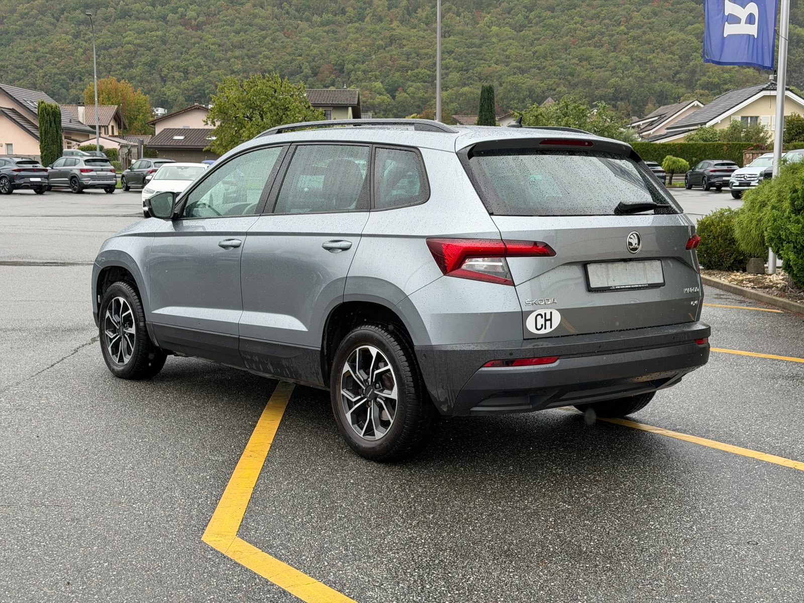 SKODA Karoq 2.0 TDI CR Style 4x4 DSG-image-2