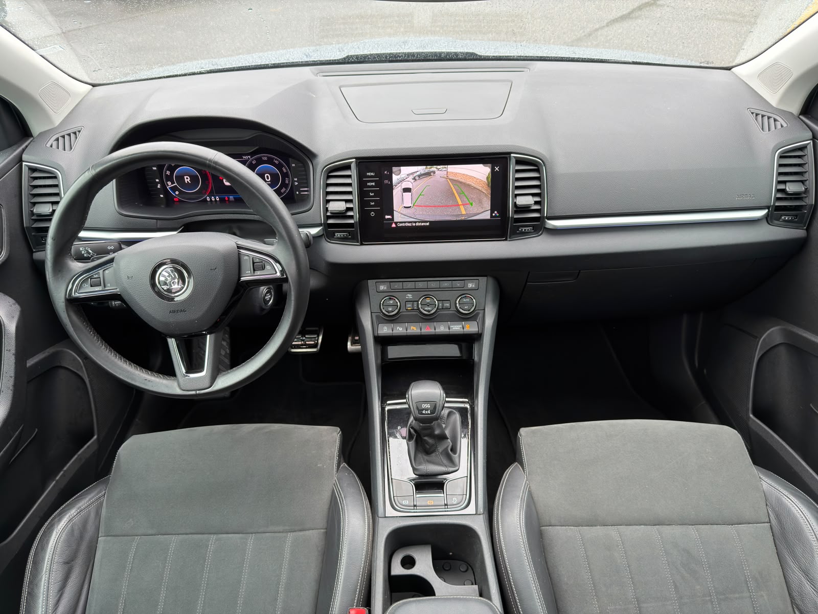 SKODA Karoq 2.0 TDI CR Style 4x4 DSG-image-8