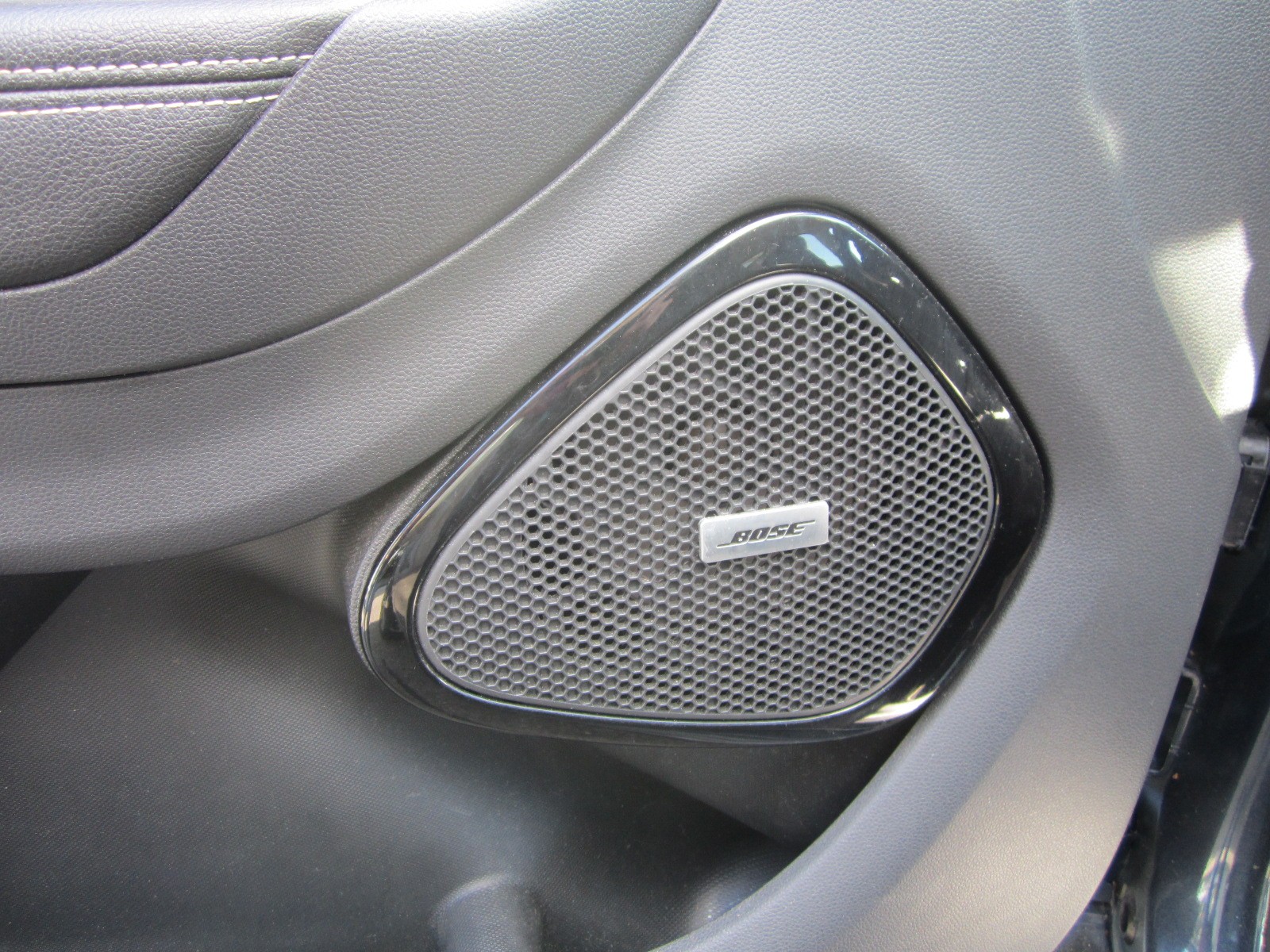 RENAULT Zoe Iconic R110-image-6