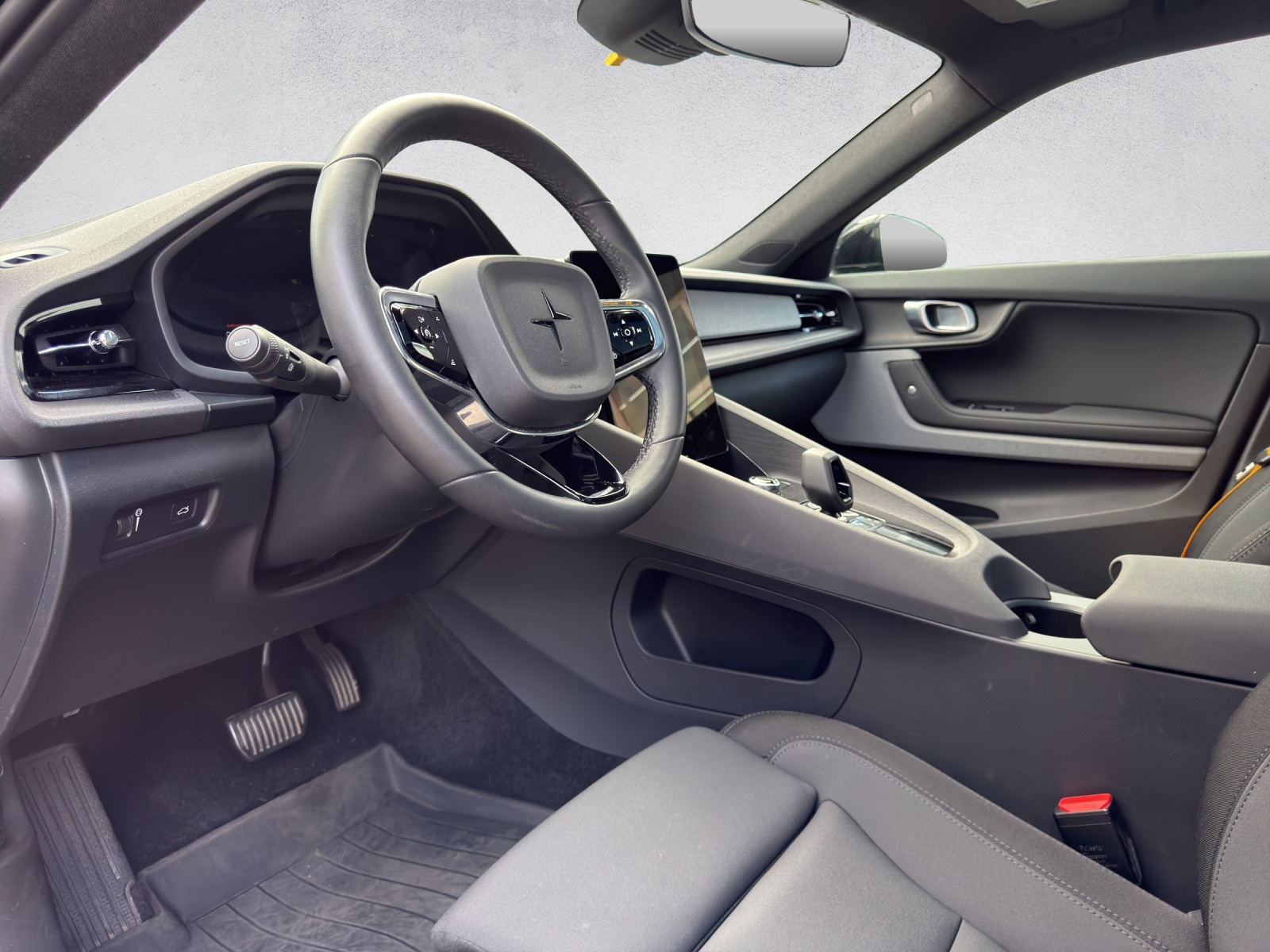 POLESTAR Polestar 2 Long Range Dual 78 kWh MY23 Performance Paket-image-13