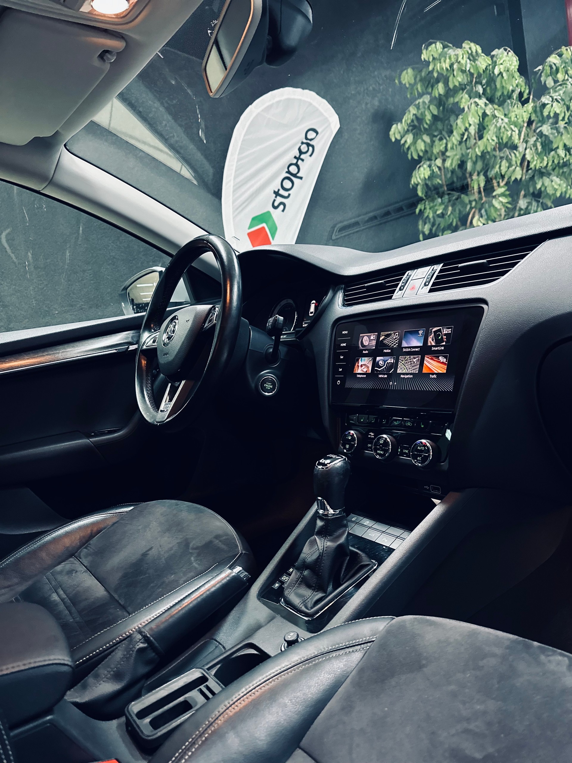 SKODA Octavia Combi 1.8 TSI Scout 4x4 DSG-image-5