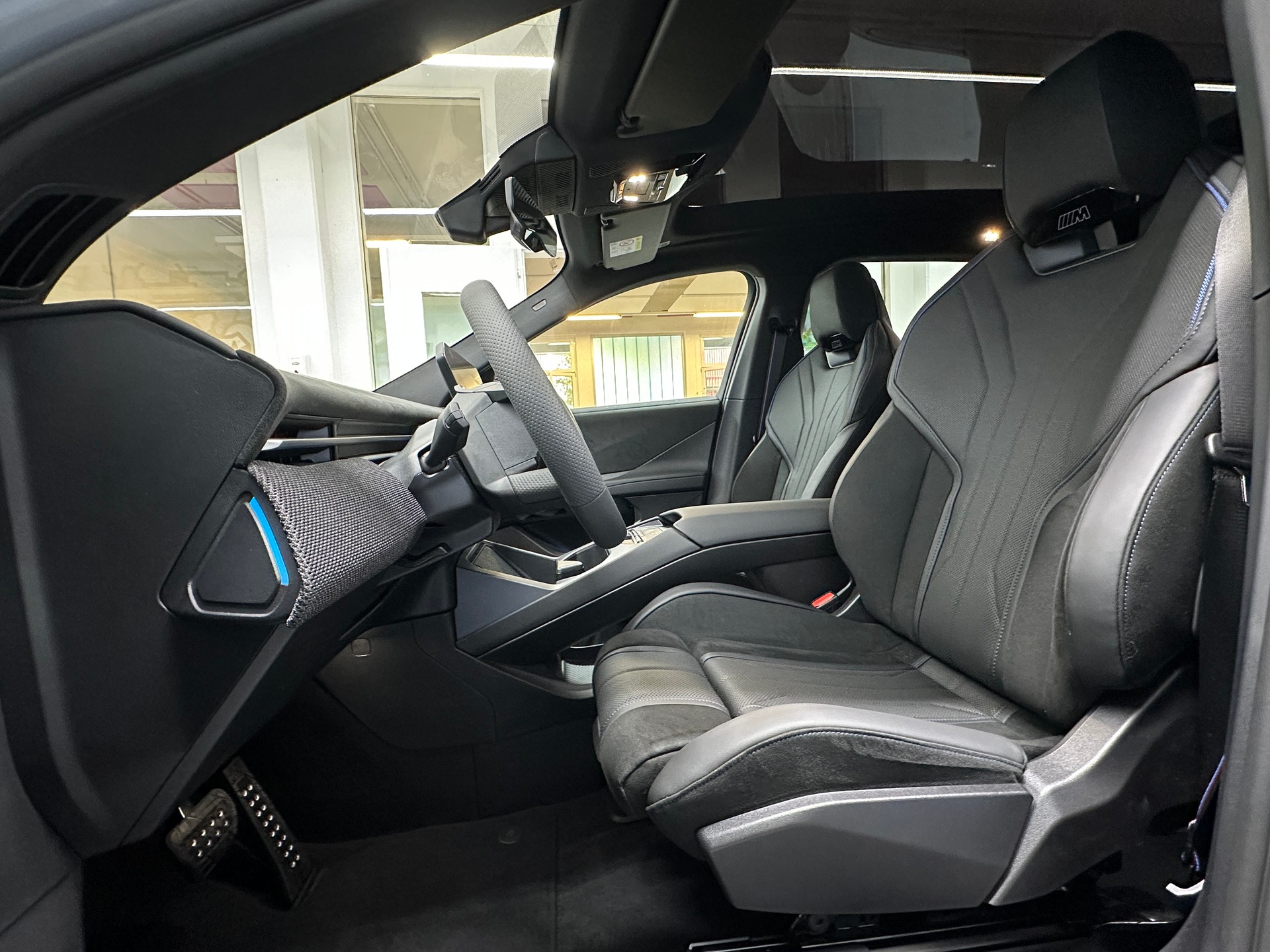 BMW iX3 40 M Sport Pro-image-7