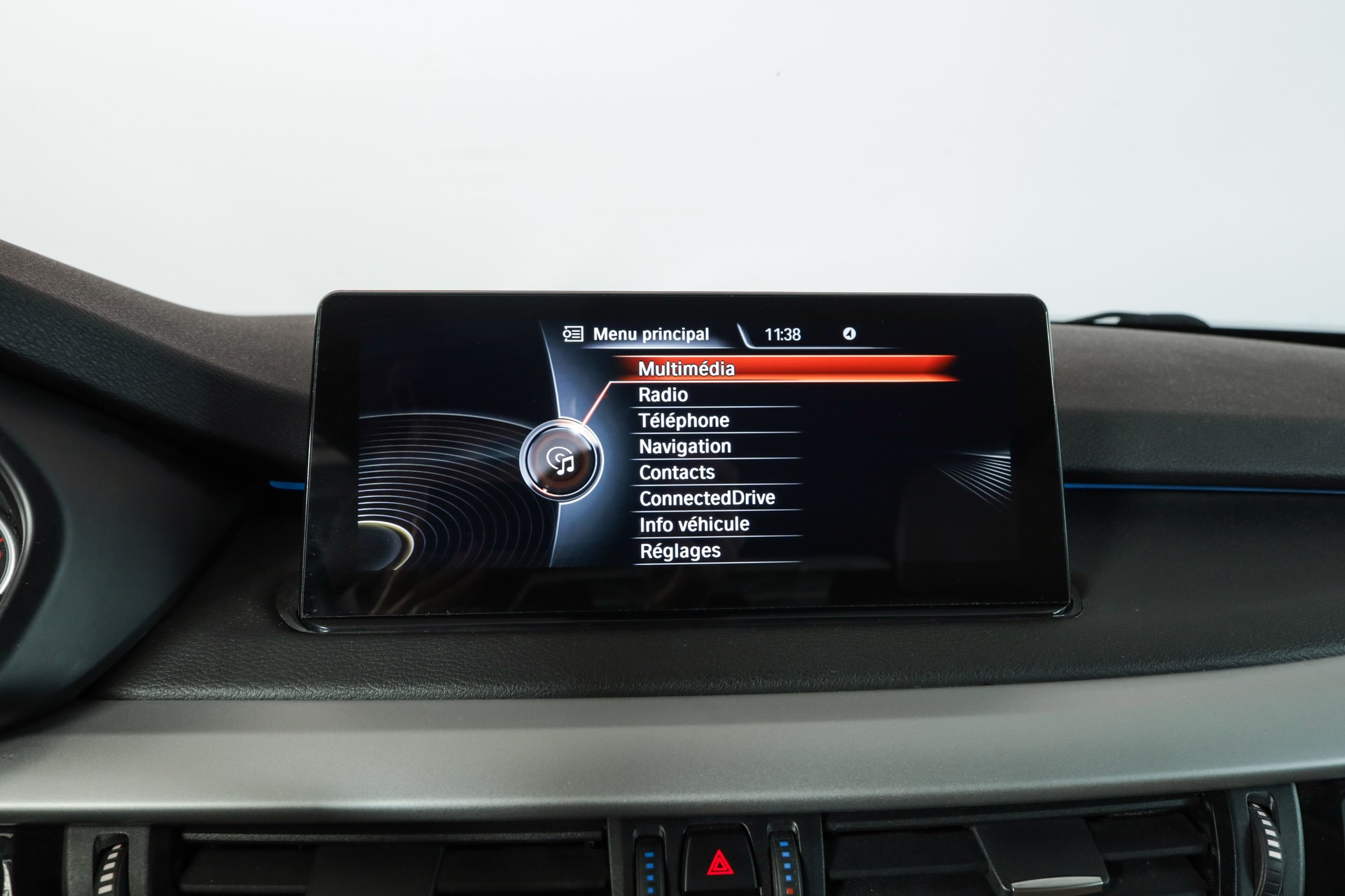 BMW X5 xDrive 35i Steptronic • Pack Swiss Premium • Phares xénon adaptatifs • Head-up Display-image-15