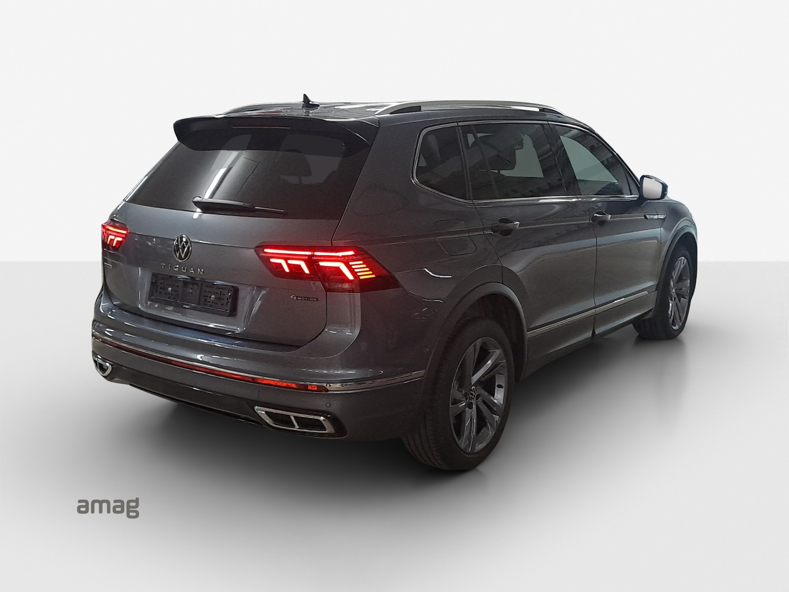 VW Tiguan Allspace 2.0TSI R-Line 4Motion DSG-image-4