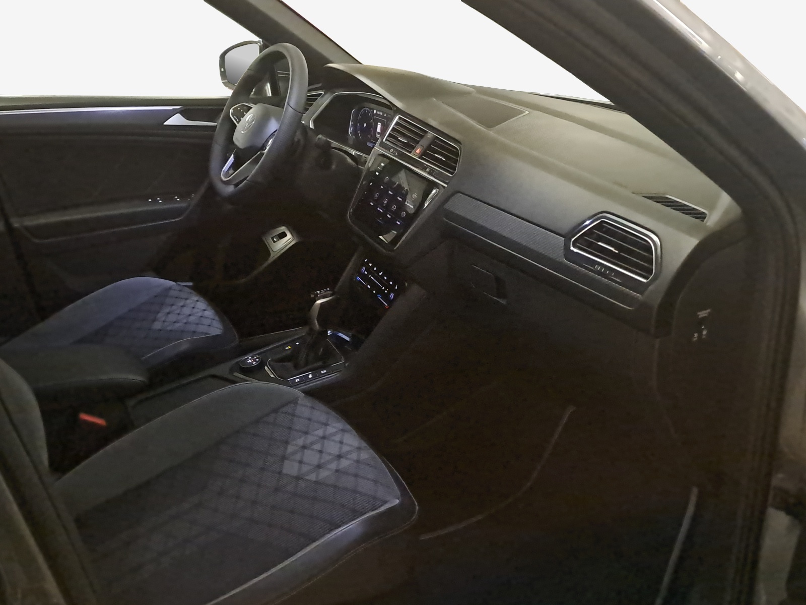 VW Tiguan Allspace 2.0TSI R-Line 4Motion DSG-image-13