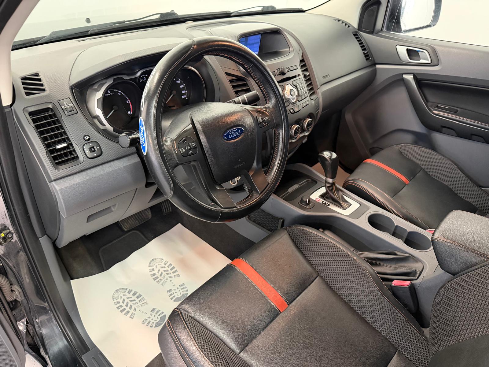 FORD Ranger Wildtrak 3.2 TDCi 4x4 A-image-16