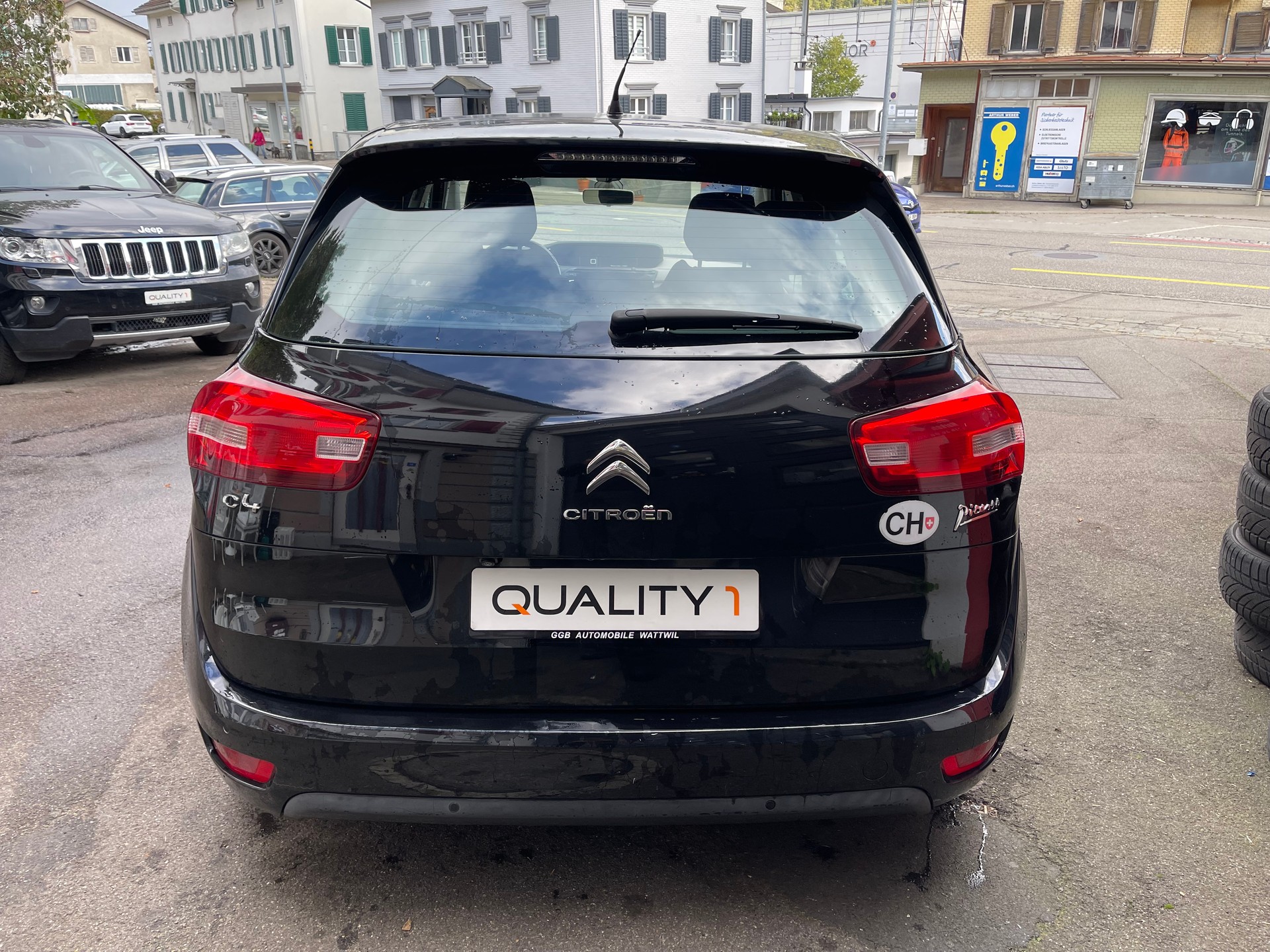 CITROEN C4 Picasso 1.6 e-HDi Attraction ETG6-image-5