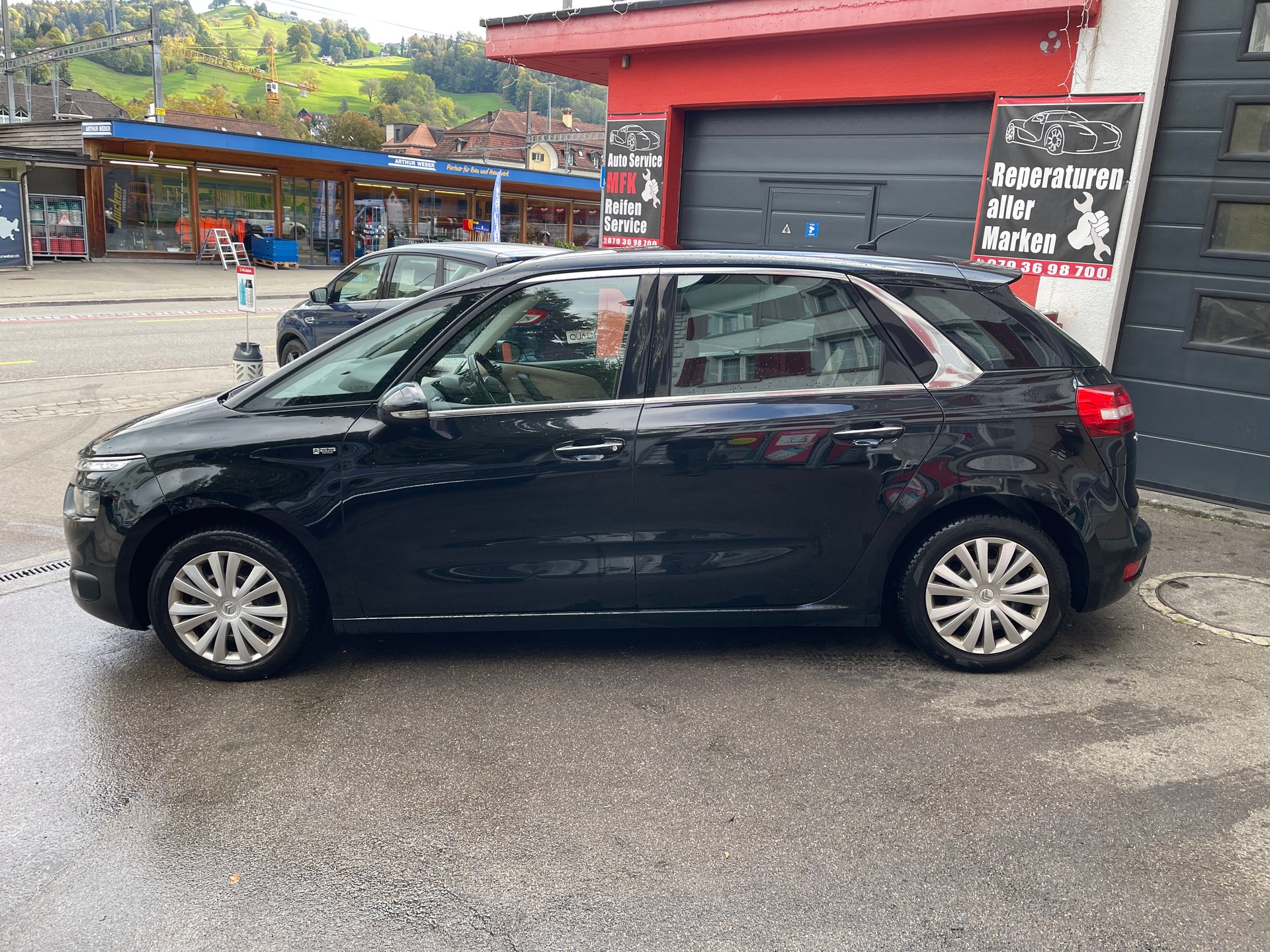 CITROEN C4 Picasso 1.6 e-HDi Attraction ETG6-image-6