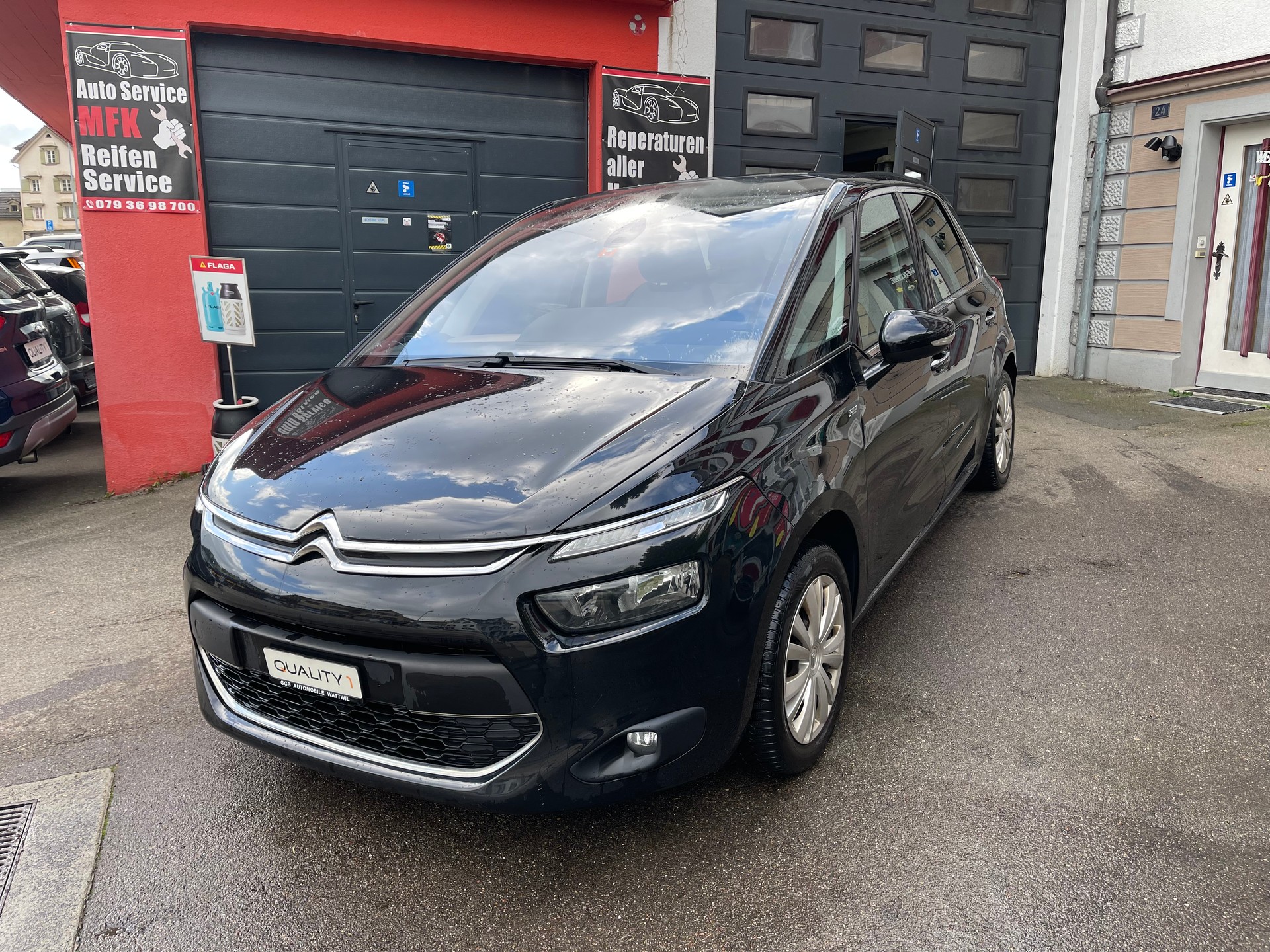 CITROEN C4 Picasso 1.6 e-HDi Attraction ETG6-image-0