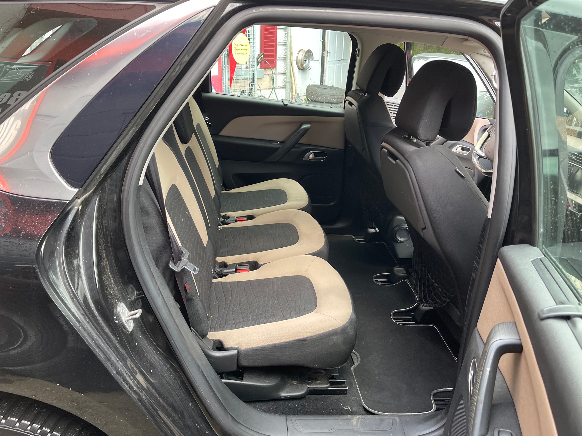 CITROEN C4 Picasso 1.6 e-HDi Attraction ETG6-image-11