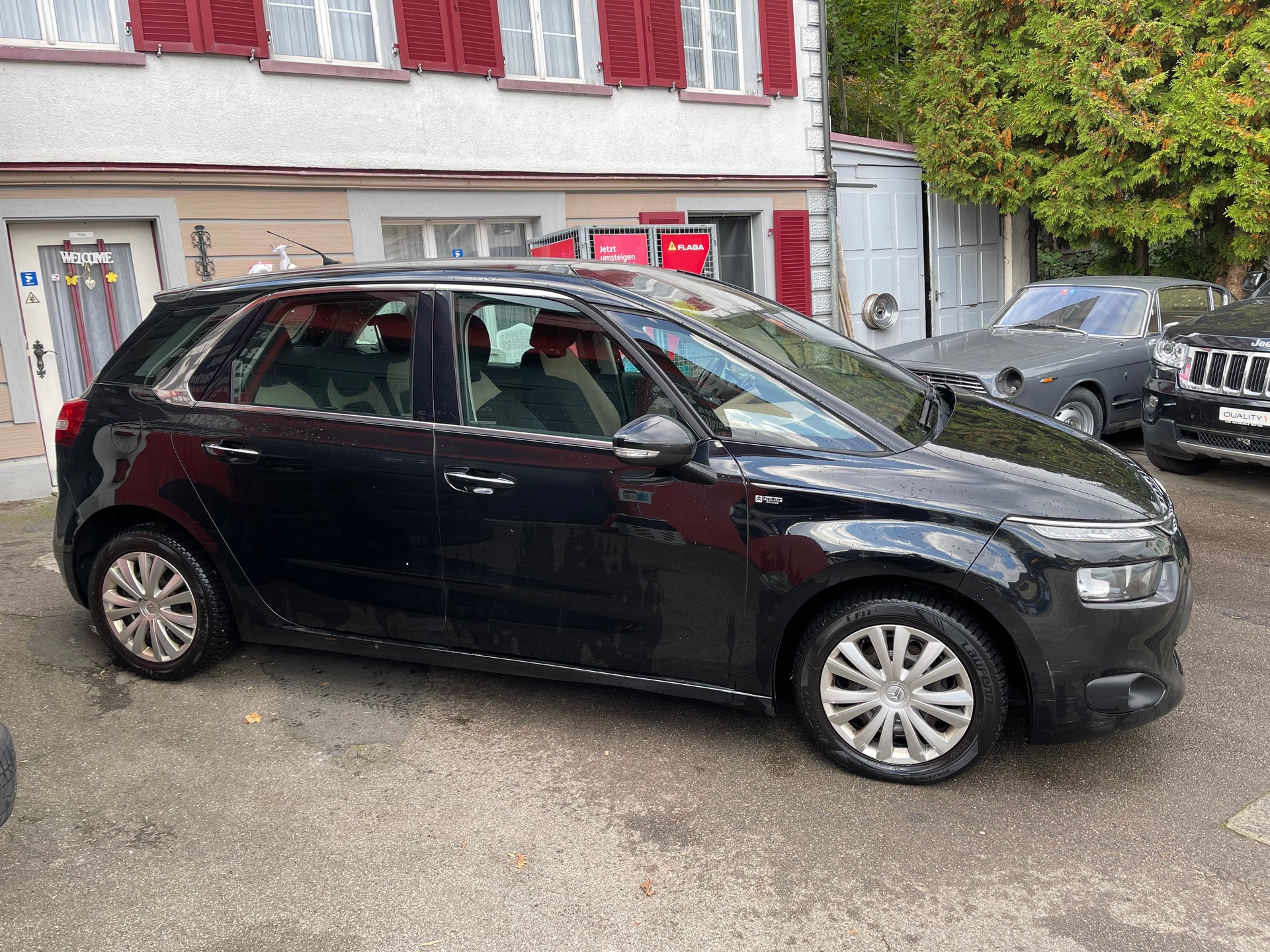 CITROEN C4 Picasso 1.6 e-HDi Attraction ETG6-image-7