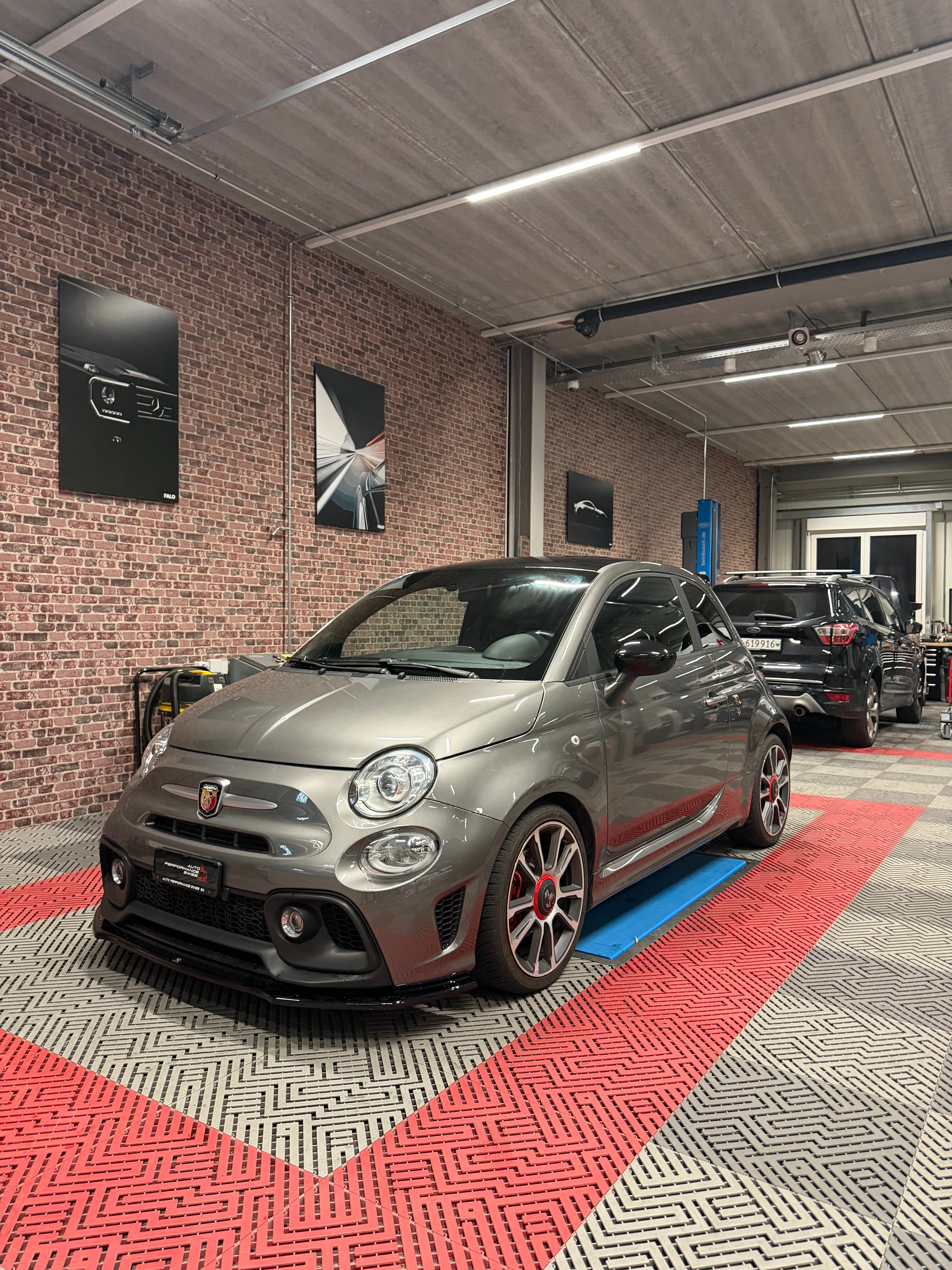 Car photo