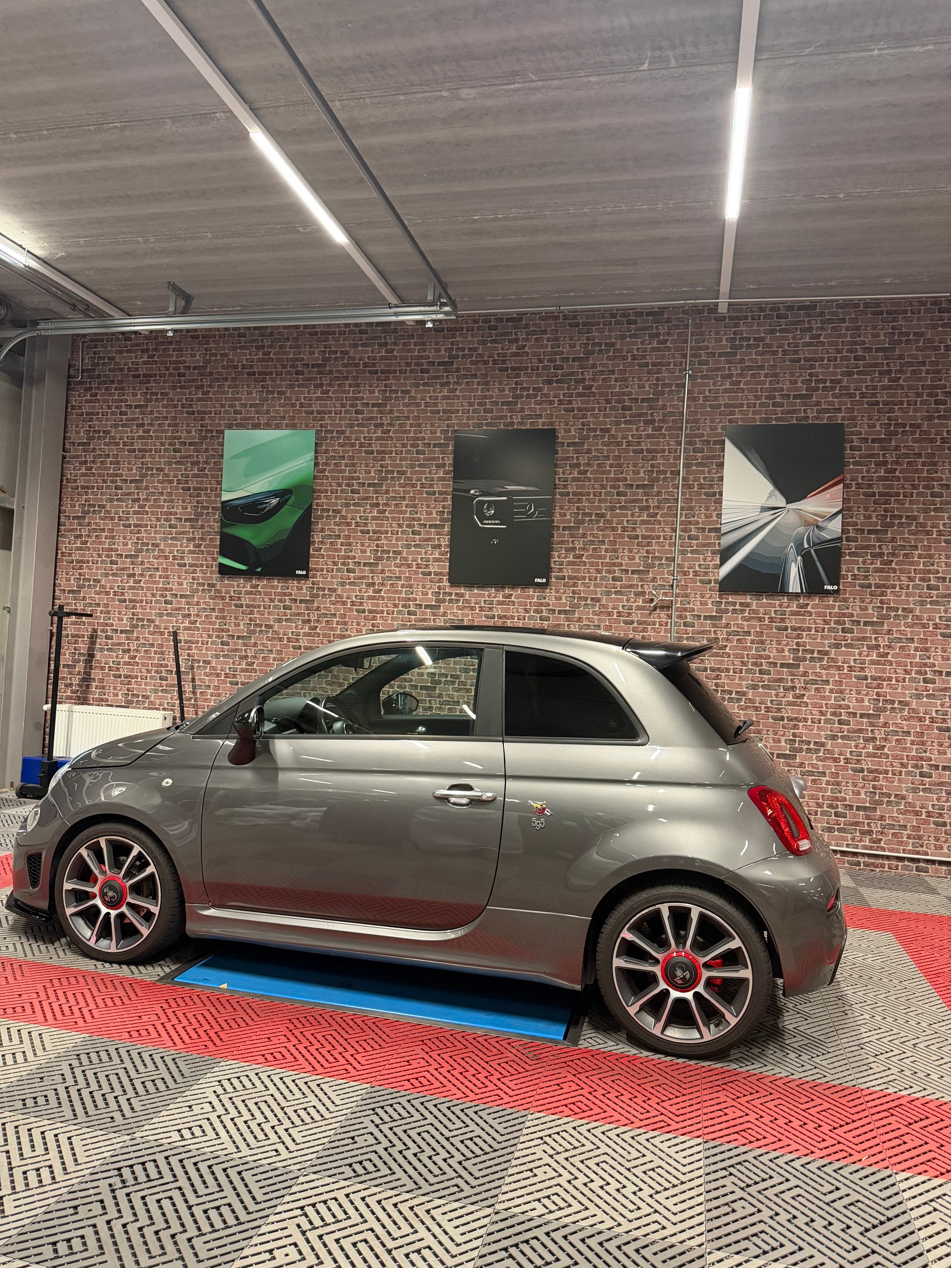 FIAT 595 1.4 16V Turbo Abarth Turismo-image-1