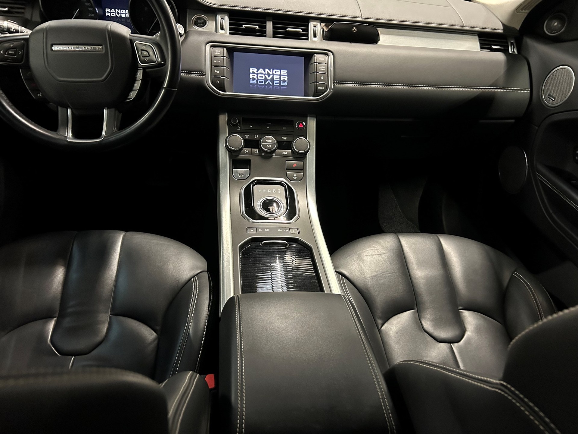 LAND ROVER Range Rover Evoque 2.2 TD4 Dynamic AT6-image-13
