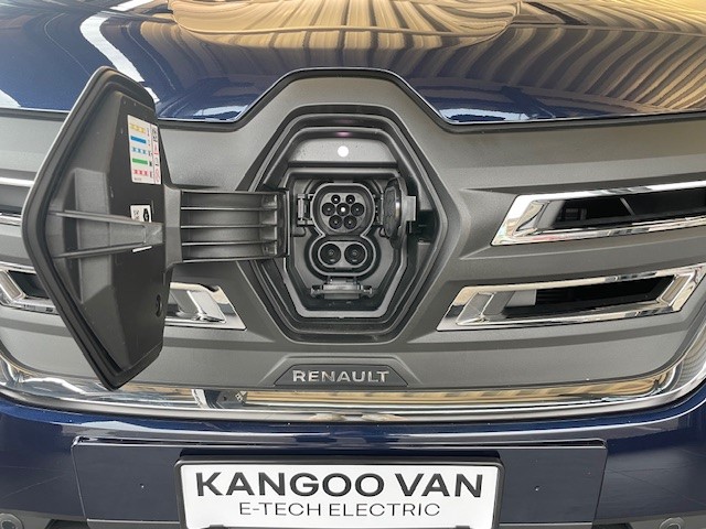 RENAULT Kangoo E-Tech EV45 22kW Techno-image-13