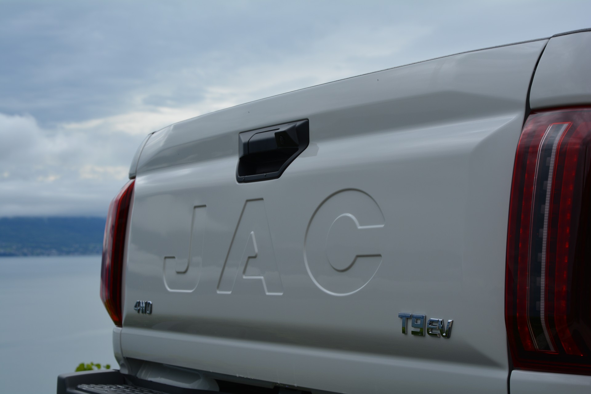 JAC T9EV 88kWh Advance 4x4-image-11